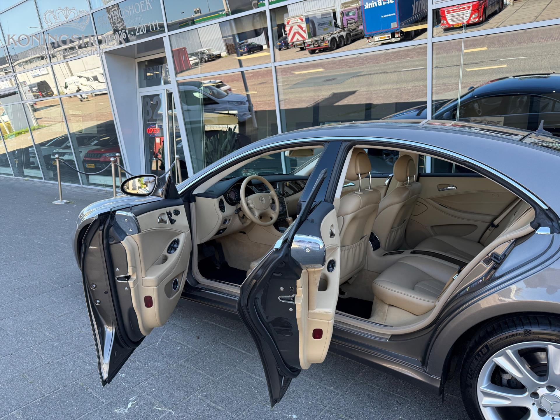 Foto van Mercedes-Benz CLS 350