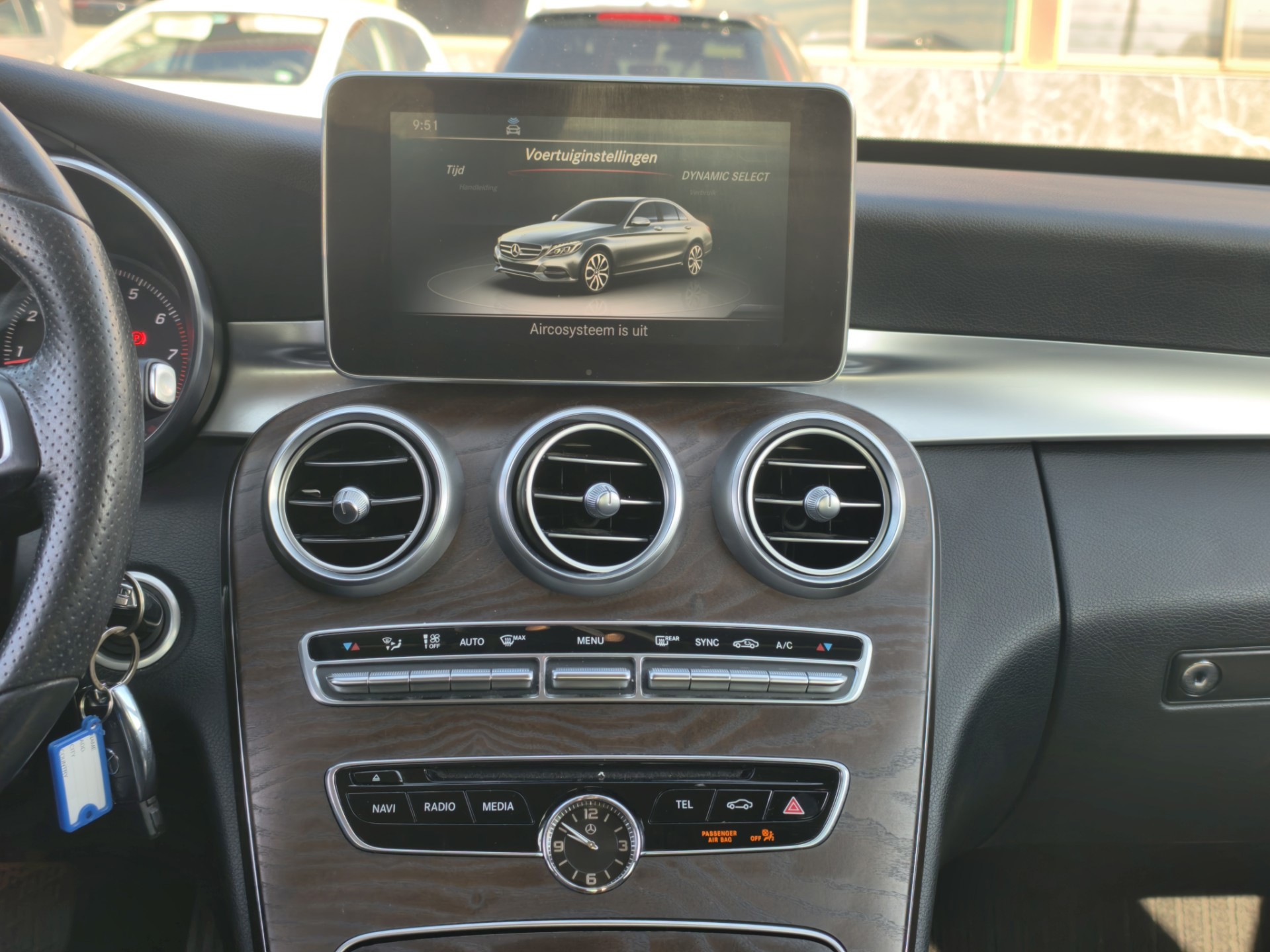Foto van Mercedes-Benz C 200
