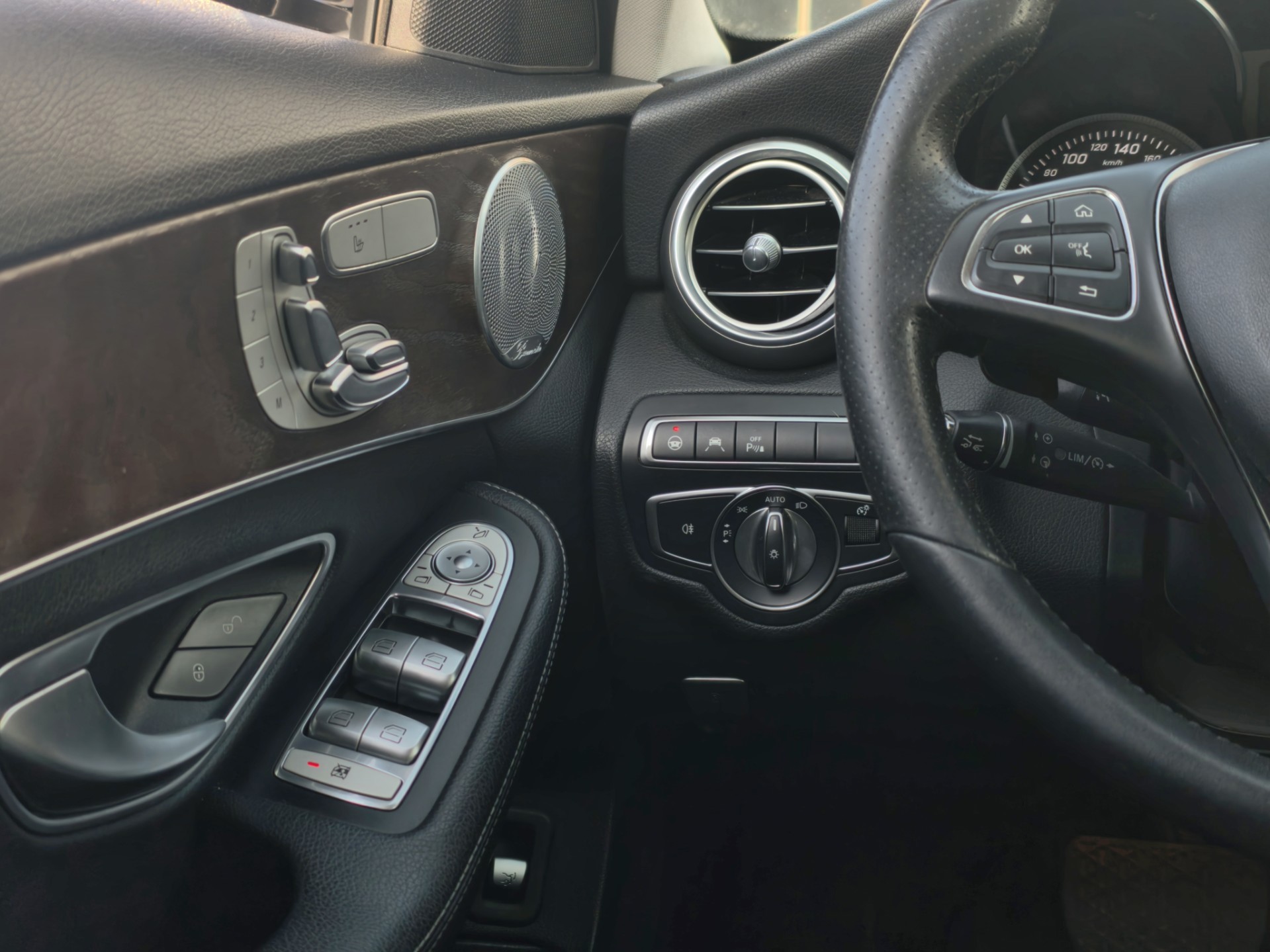 Foto van Mercedes-Benz C 200