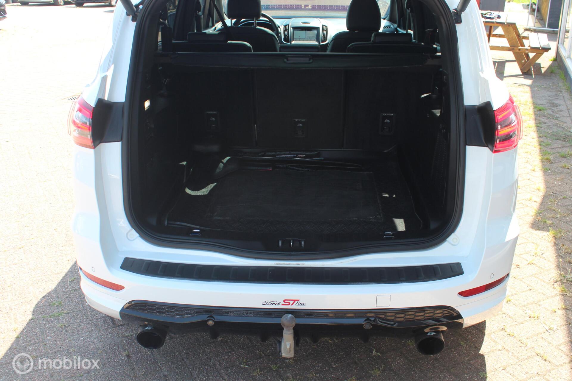Foto van Ford S-max