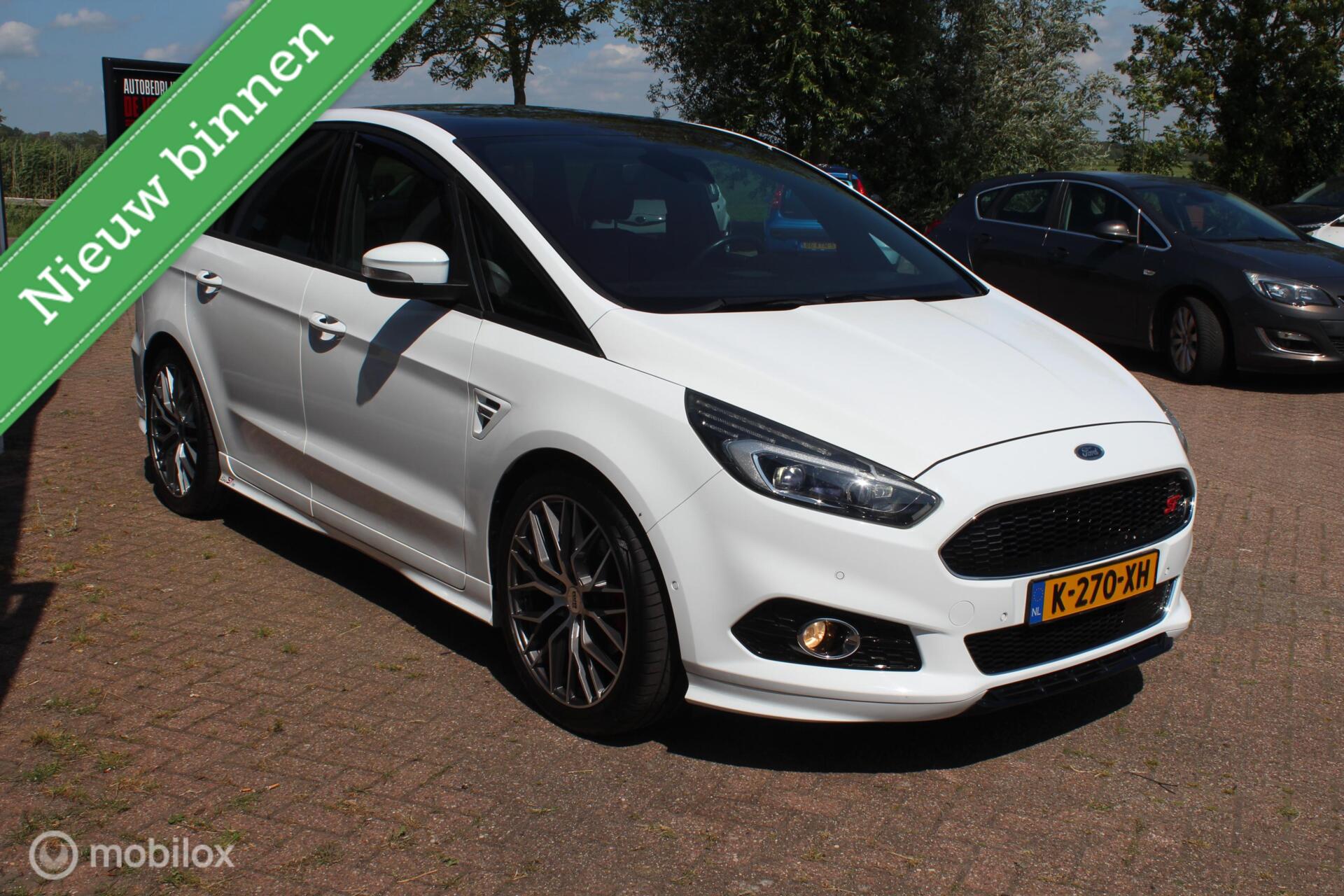 Foto van Ford S-max