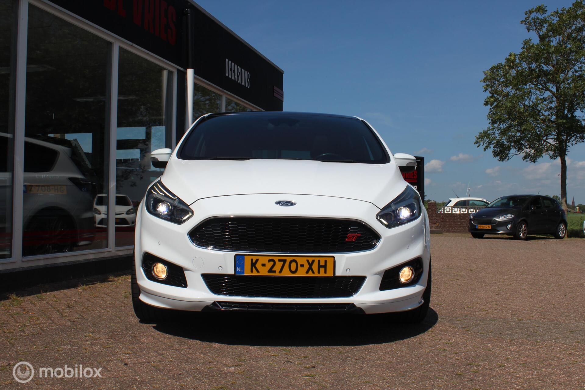 Foto van Ford S-max