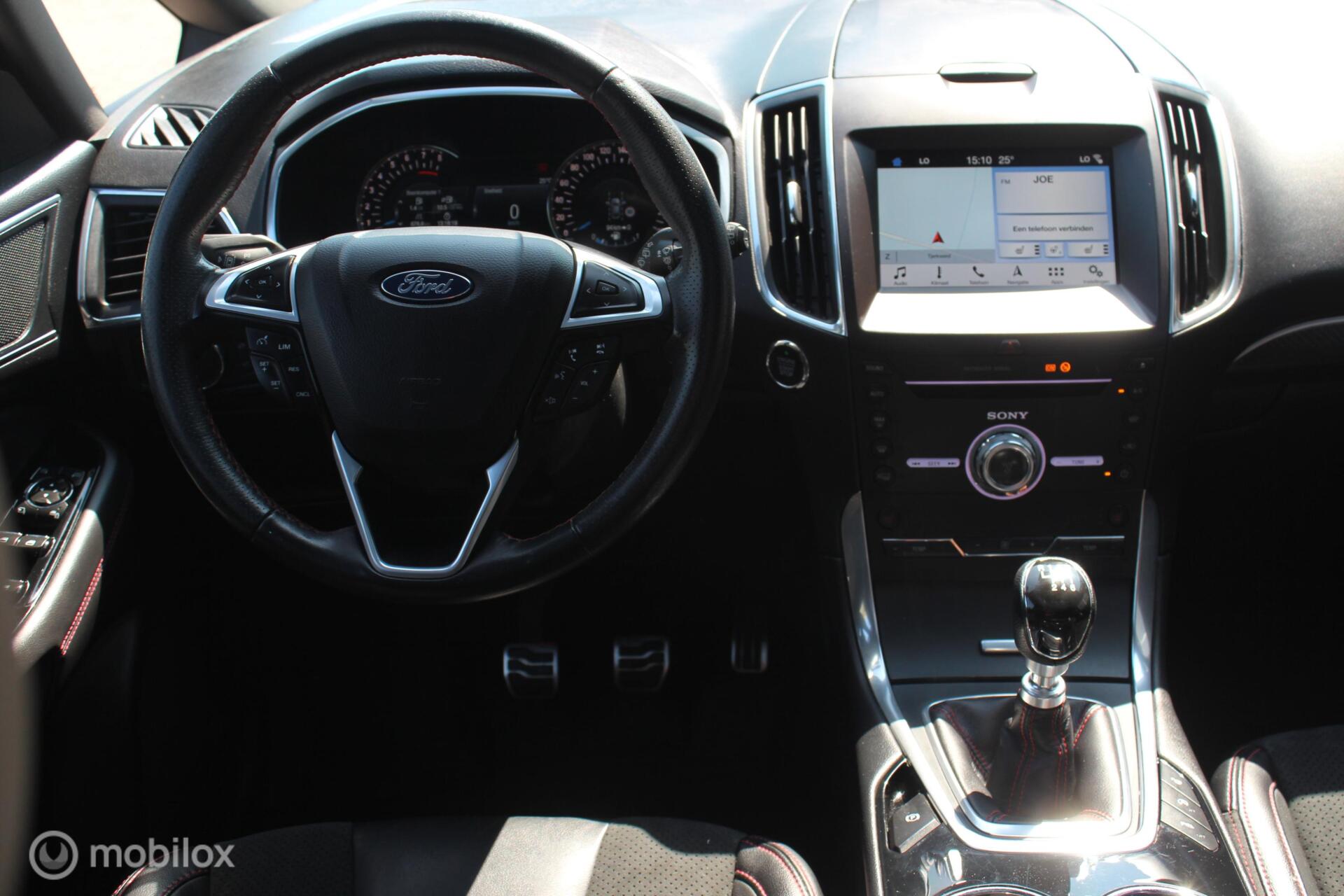 Foto van Ford S-max