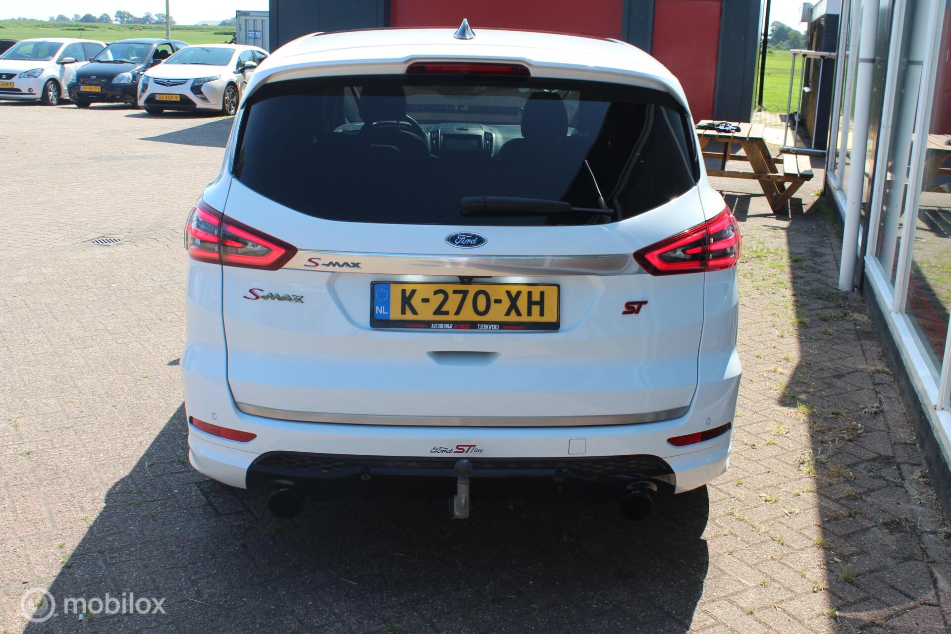 Foto van Ford S-max