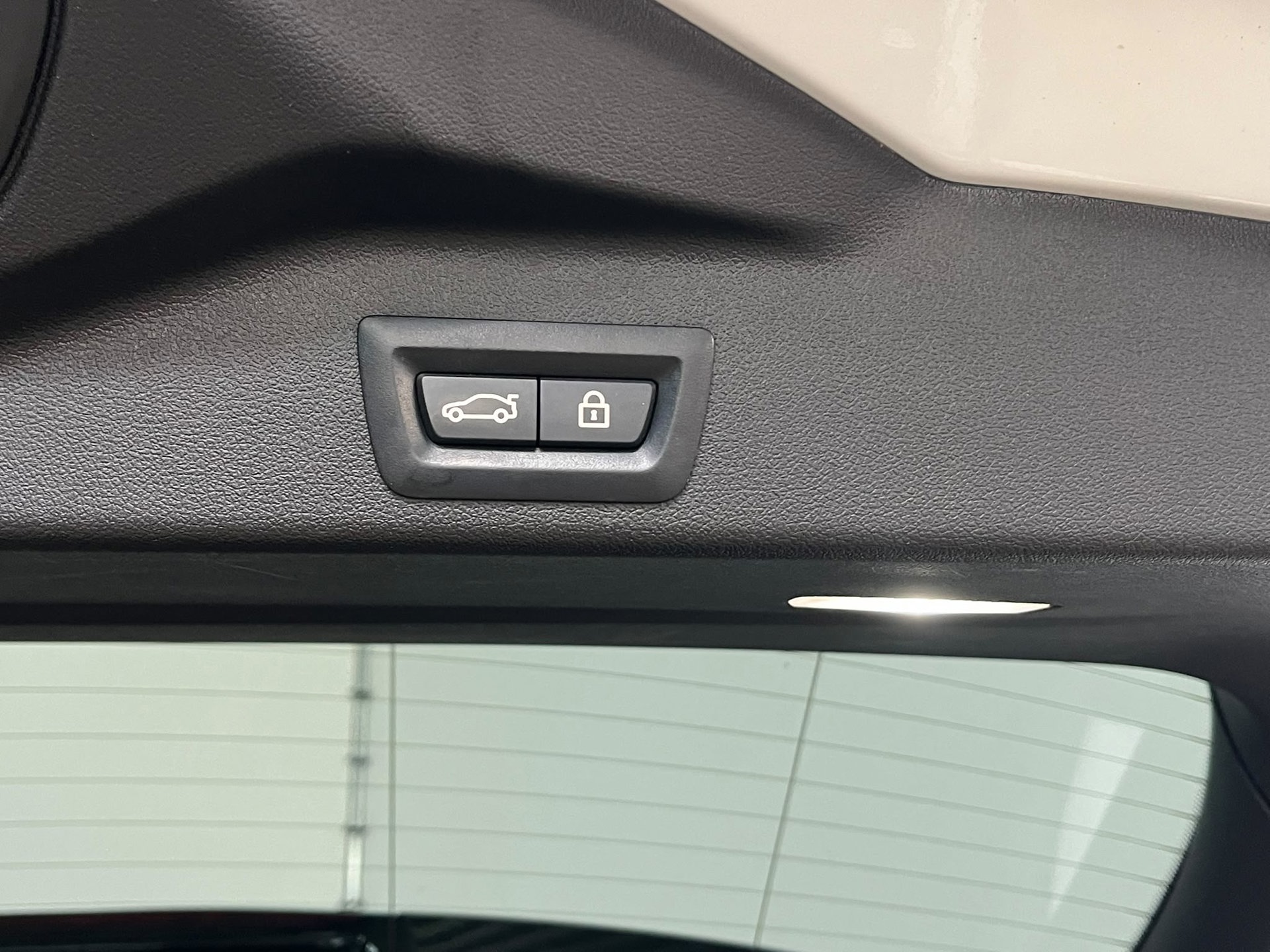 Foto van BMW X5 Xdrive40i