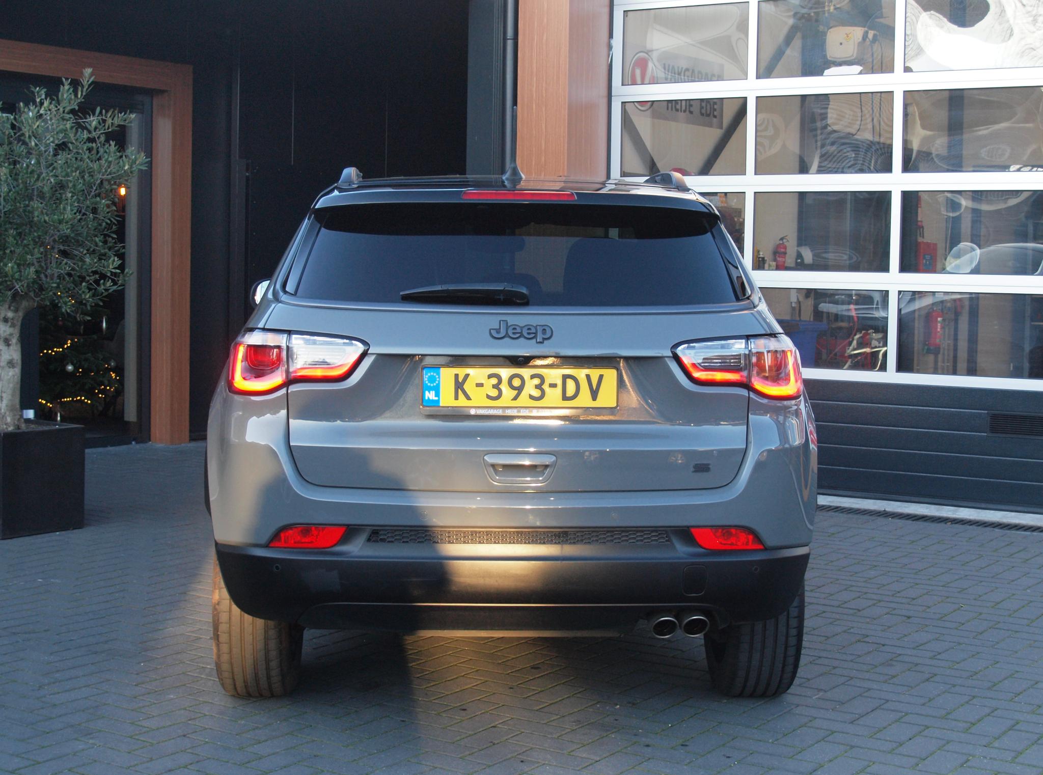 Foto van Jeep Compass