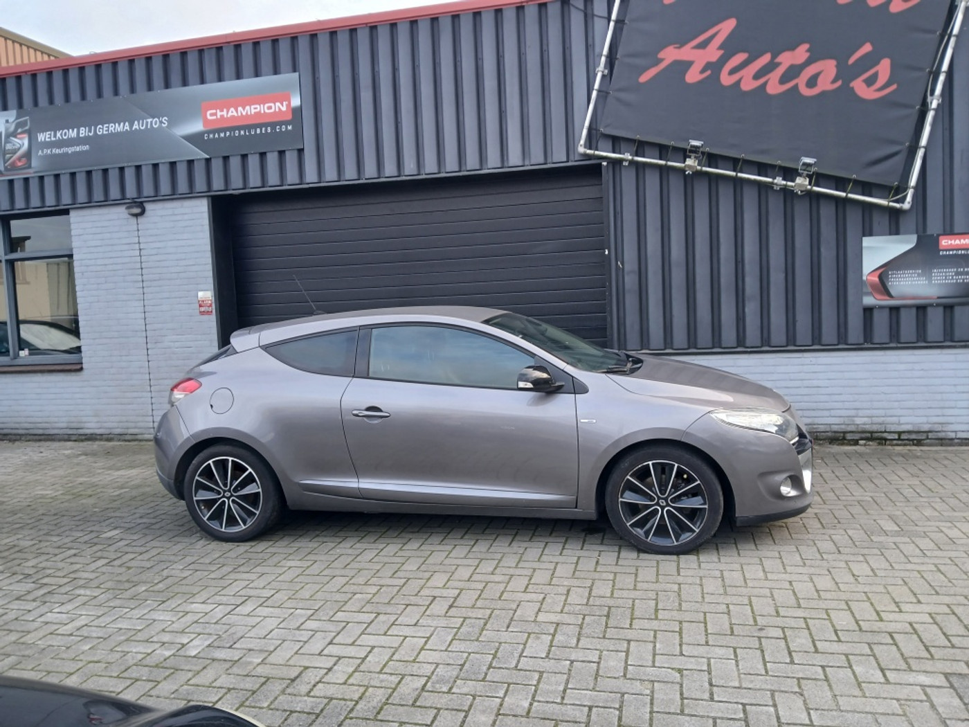 Renault Mégane Coupé 1.2 TCe Bose 2013 - voorkant
