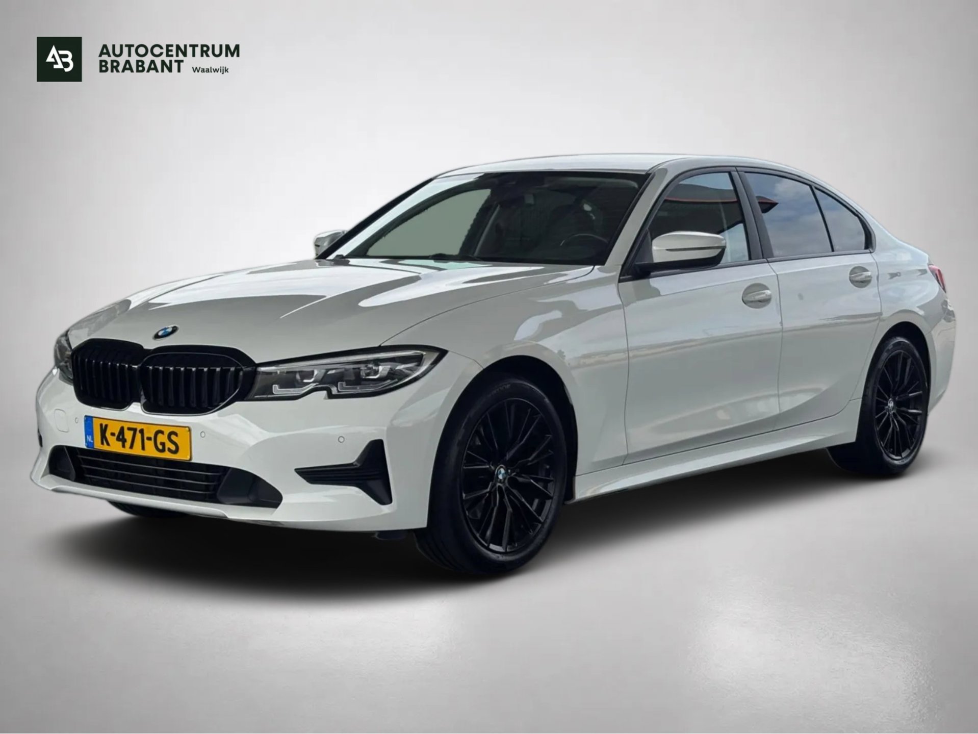 BMW 320i 320i High Executive (Goed OndH, Navi Pro, StoelV, PDC V+A, Climate Con, Cruise Con, Etc) 2020 - voorkant