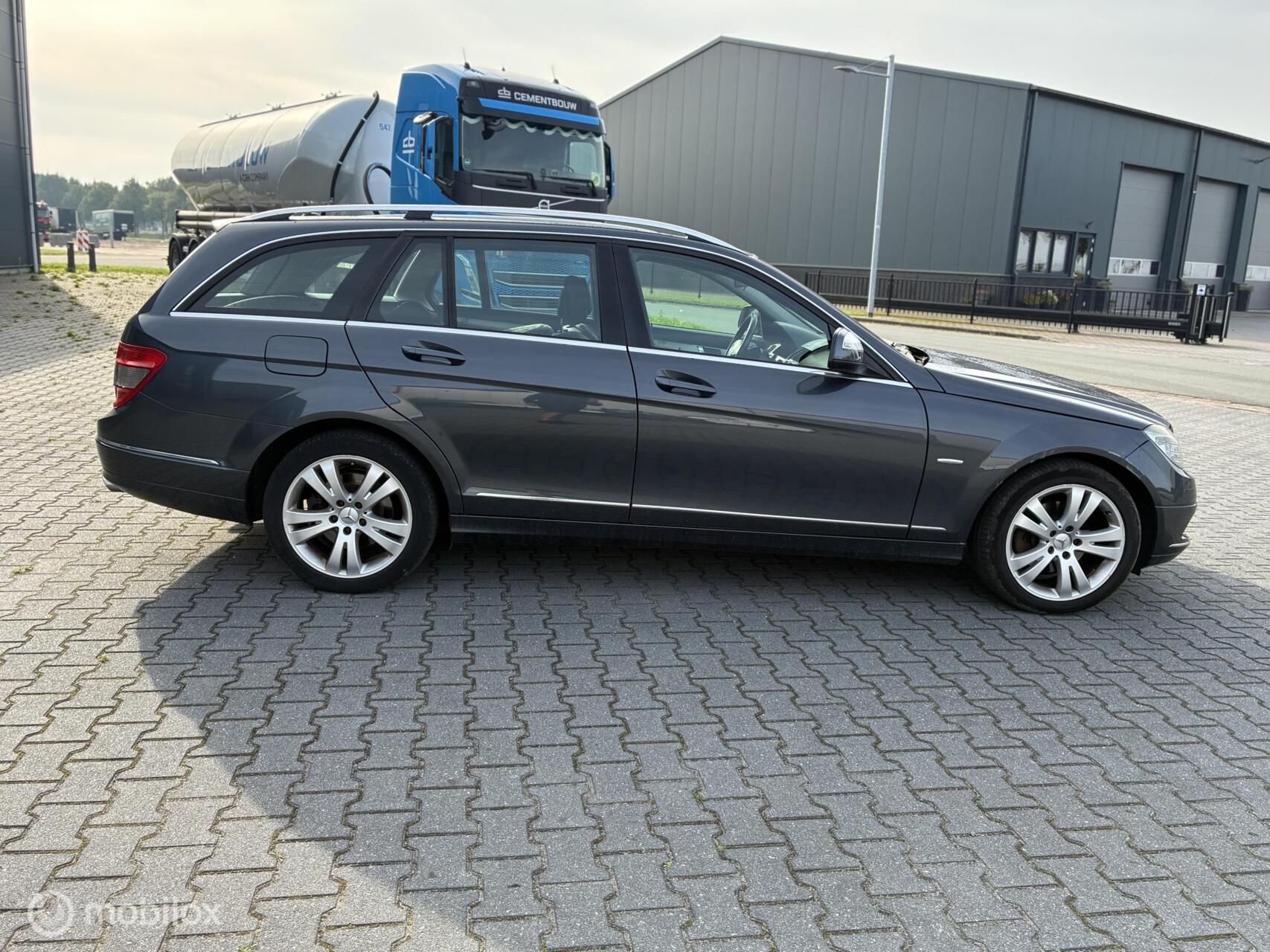 Foto van Mercedes-Benz C 280