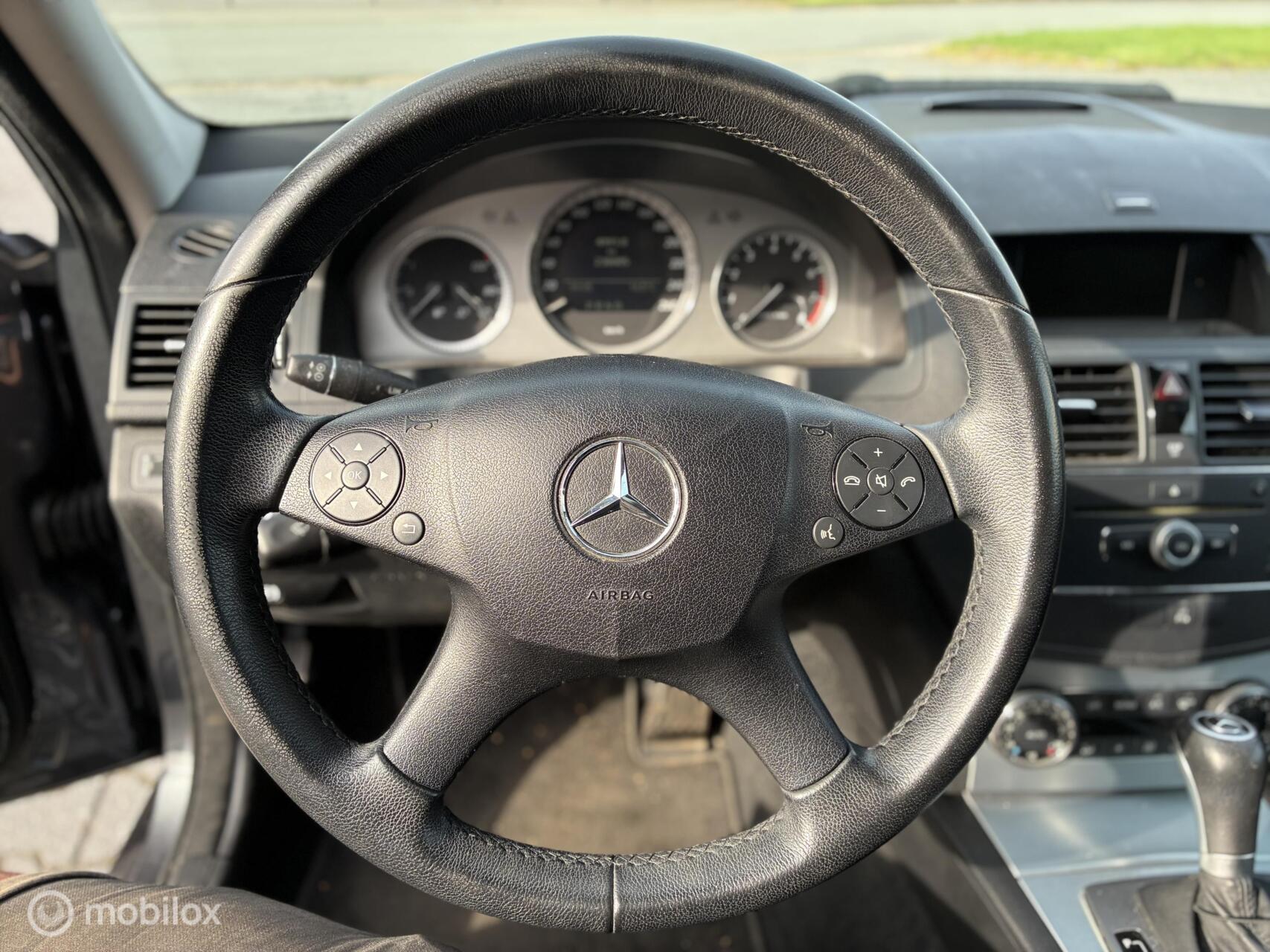 Foto van Mercedes-Benz C 280