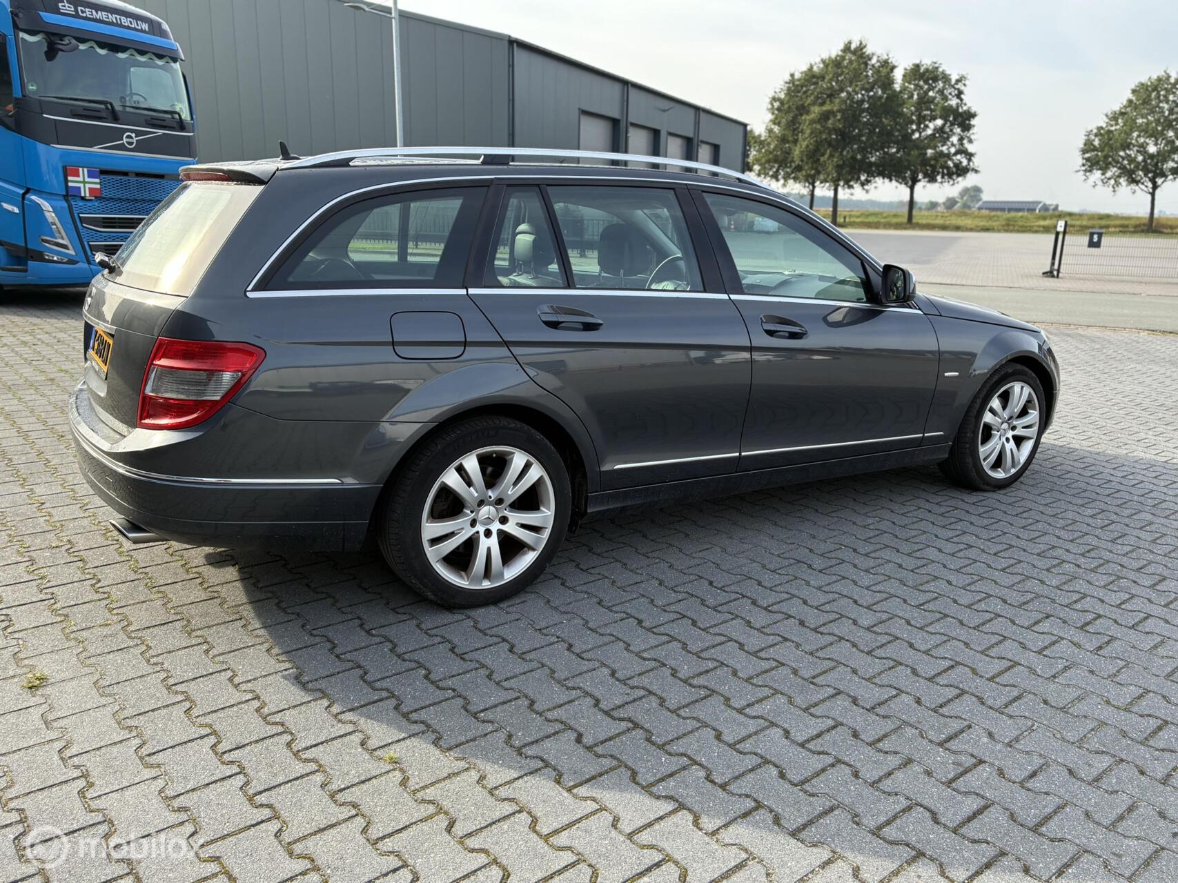 Foto van Mercedes-Benz C 280