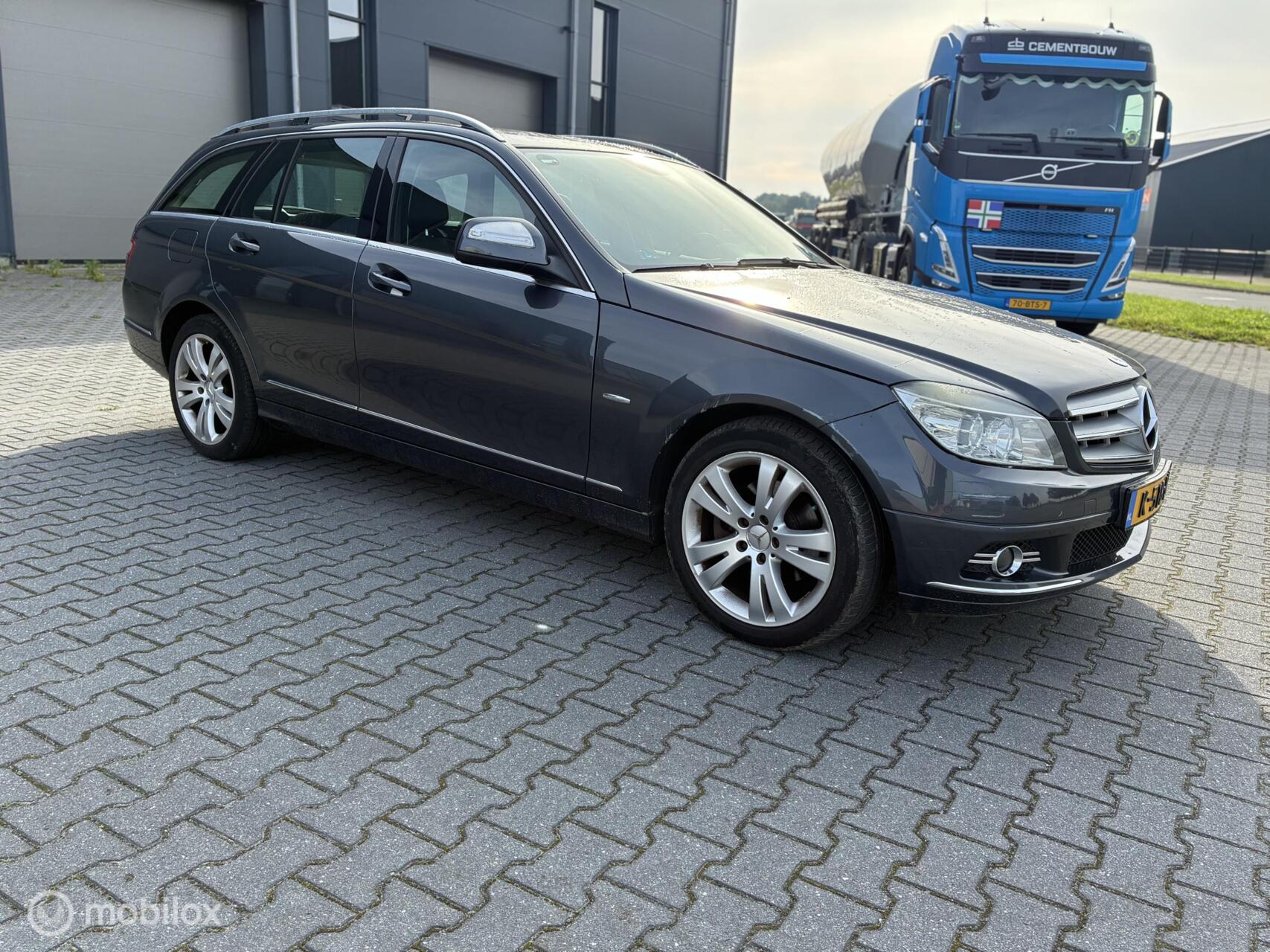 Foto van Mercedes-Benz C 280