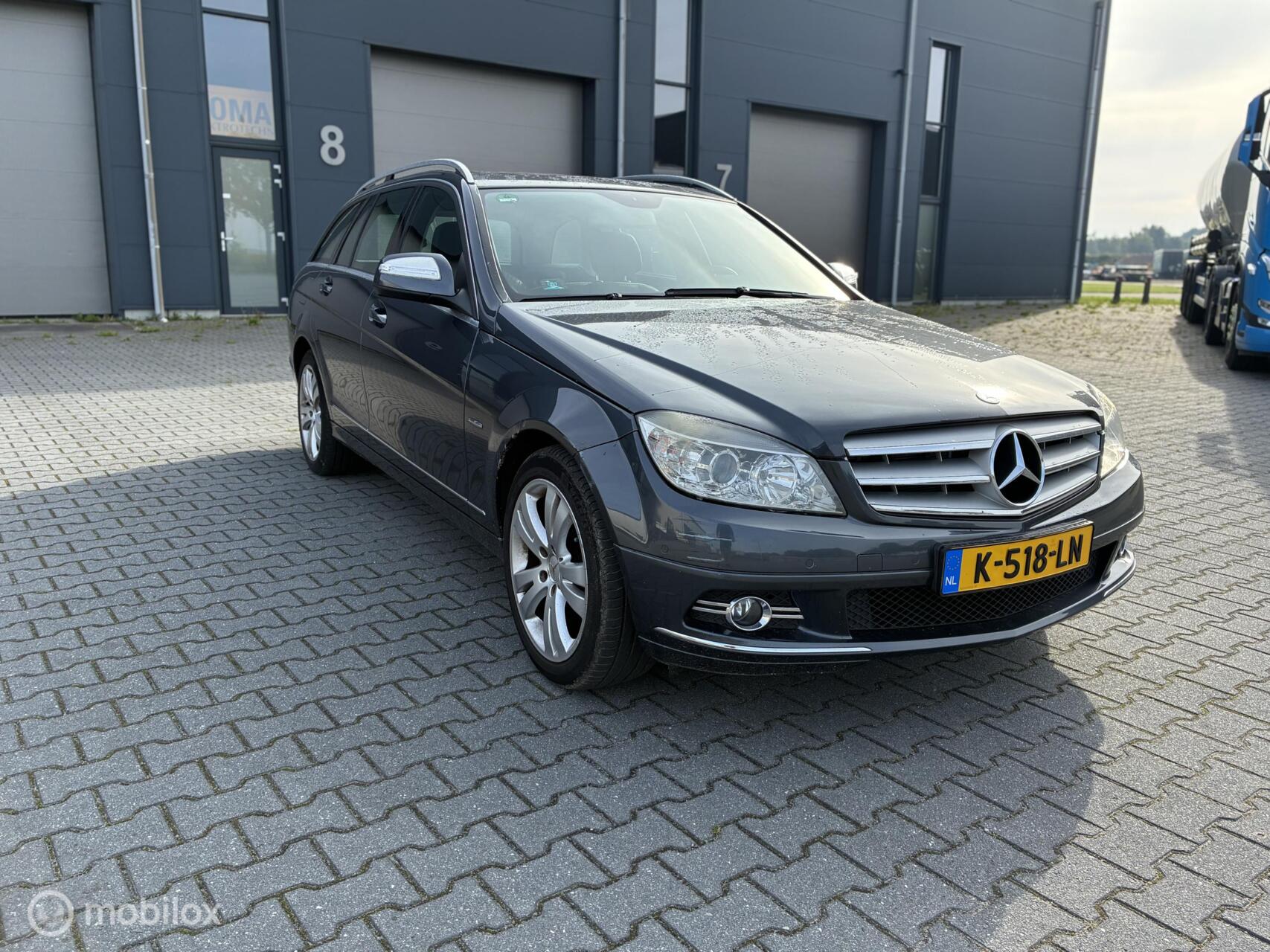 Foto van Mercedes-Benz C 280
