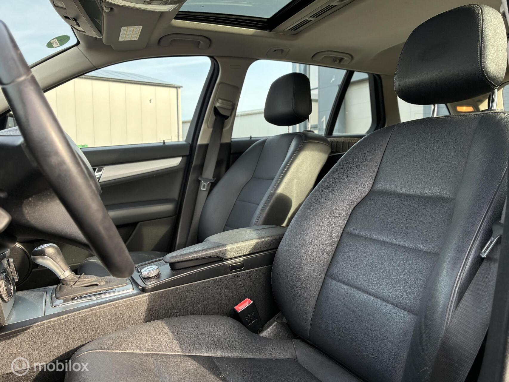 Foto van Mercedes-Benz C 280