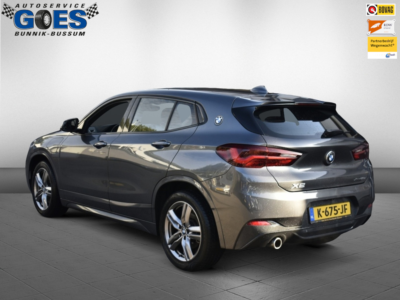 Foto van BMW X2 Xdrive25e