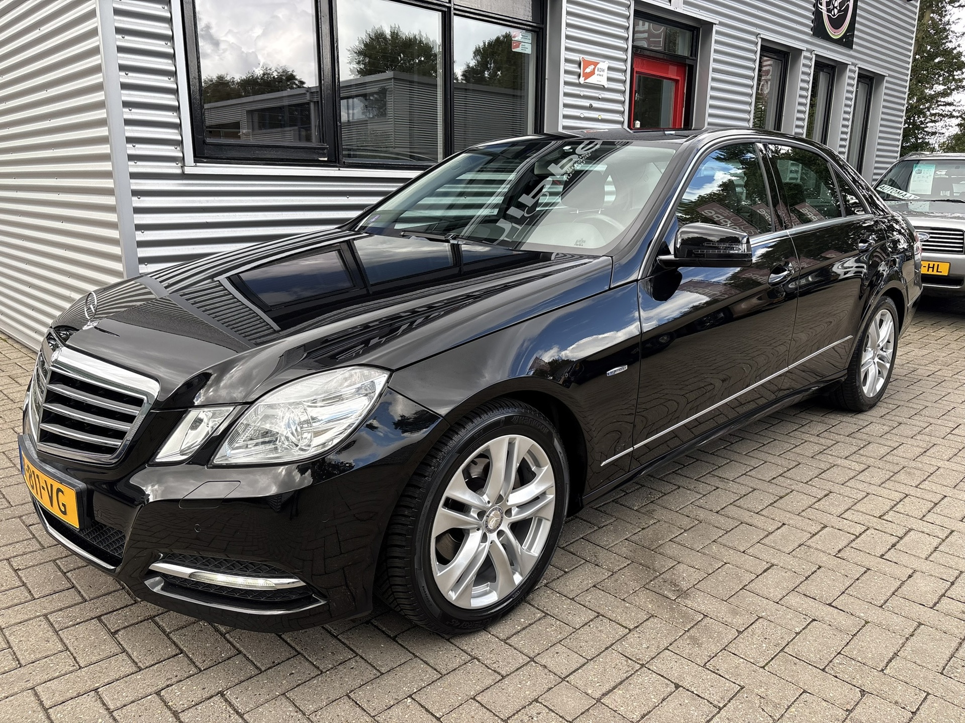 Foto van Mercedes-Benz E 200 Cgi