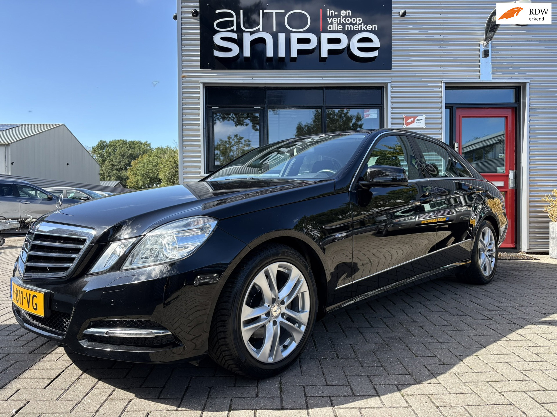 Mercedes-Benz E 200 Cgi 200 CGI Avantgarde -CLIMA-CRUISE-STOELVERWARMING-TREKHAAK-1900 KG TREKGEWICHT-DEALER ONDERHOUDEN-ETC. 2011 - voorkant