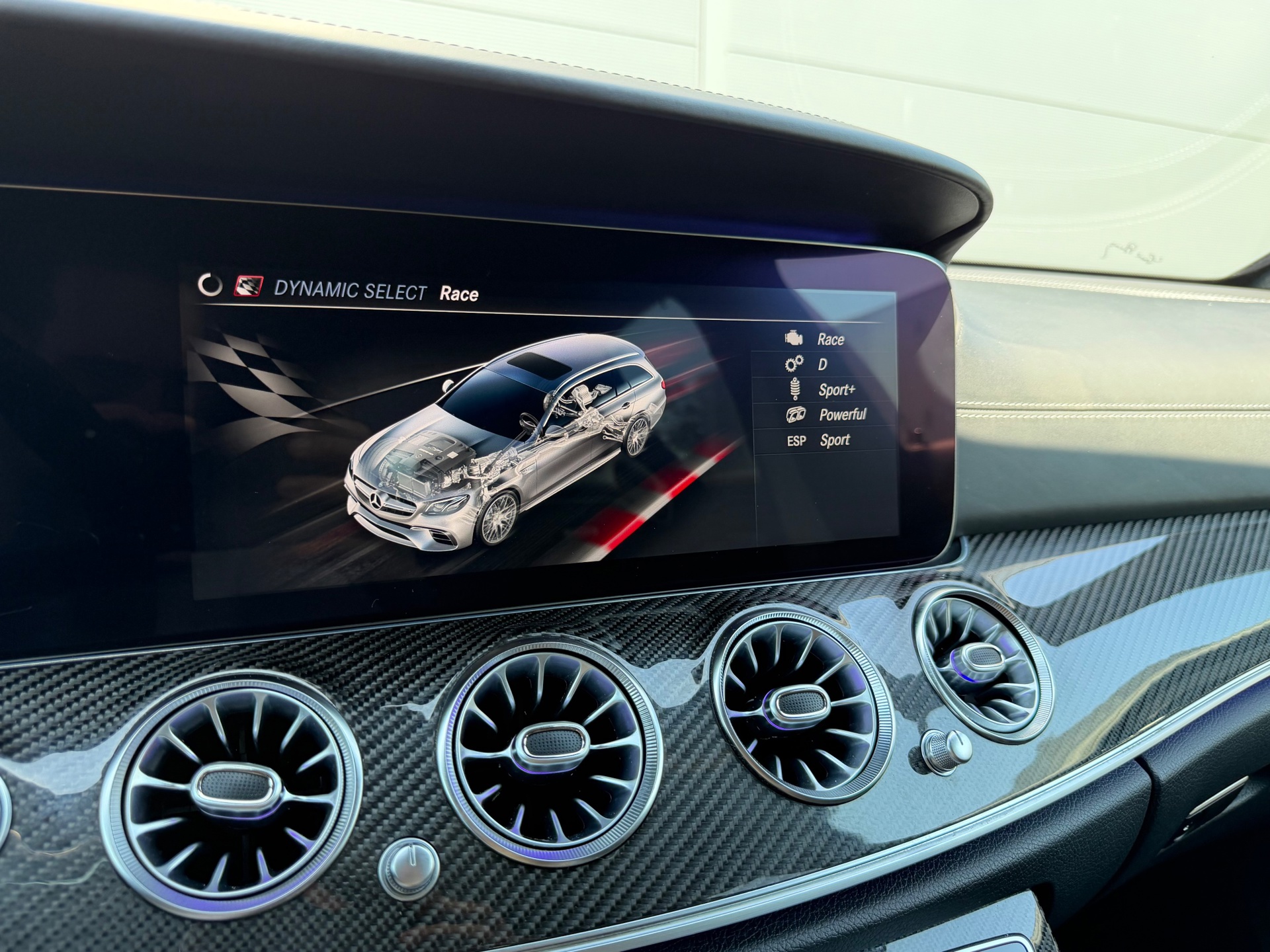 Foto van Mercedes-Benz AMG E 63 S