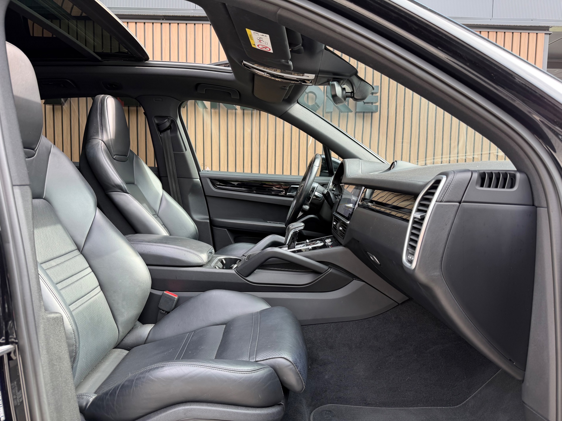 Foto van Porsche Cayenne E-hybrid