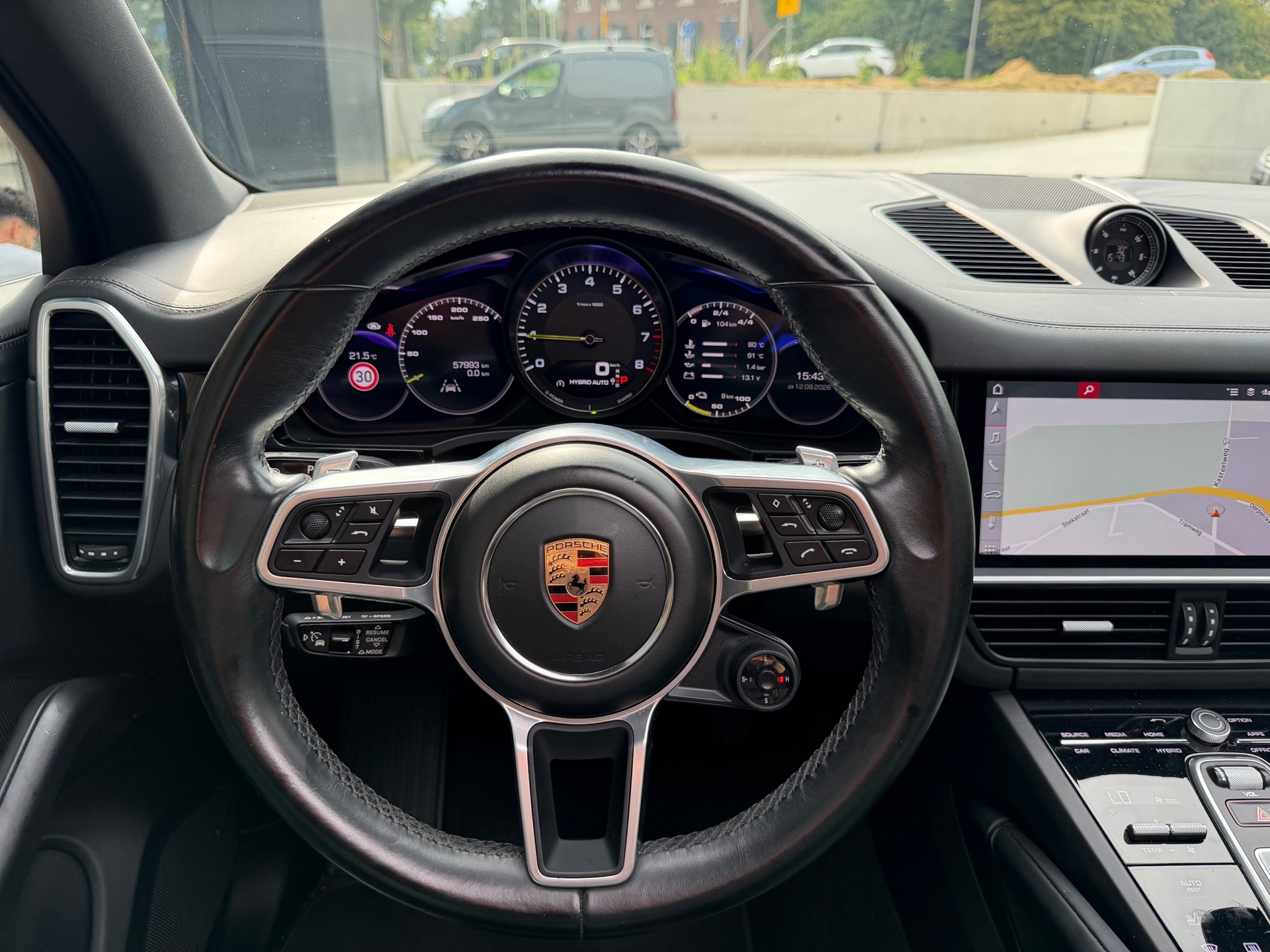 Foto van Porsche Cayenne E-hybrid