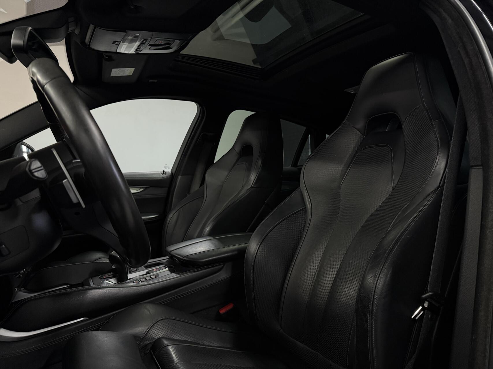 Foto van BMW X6 M