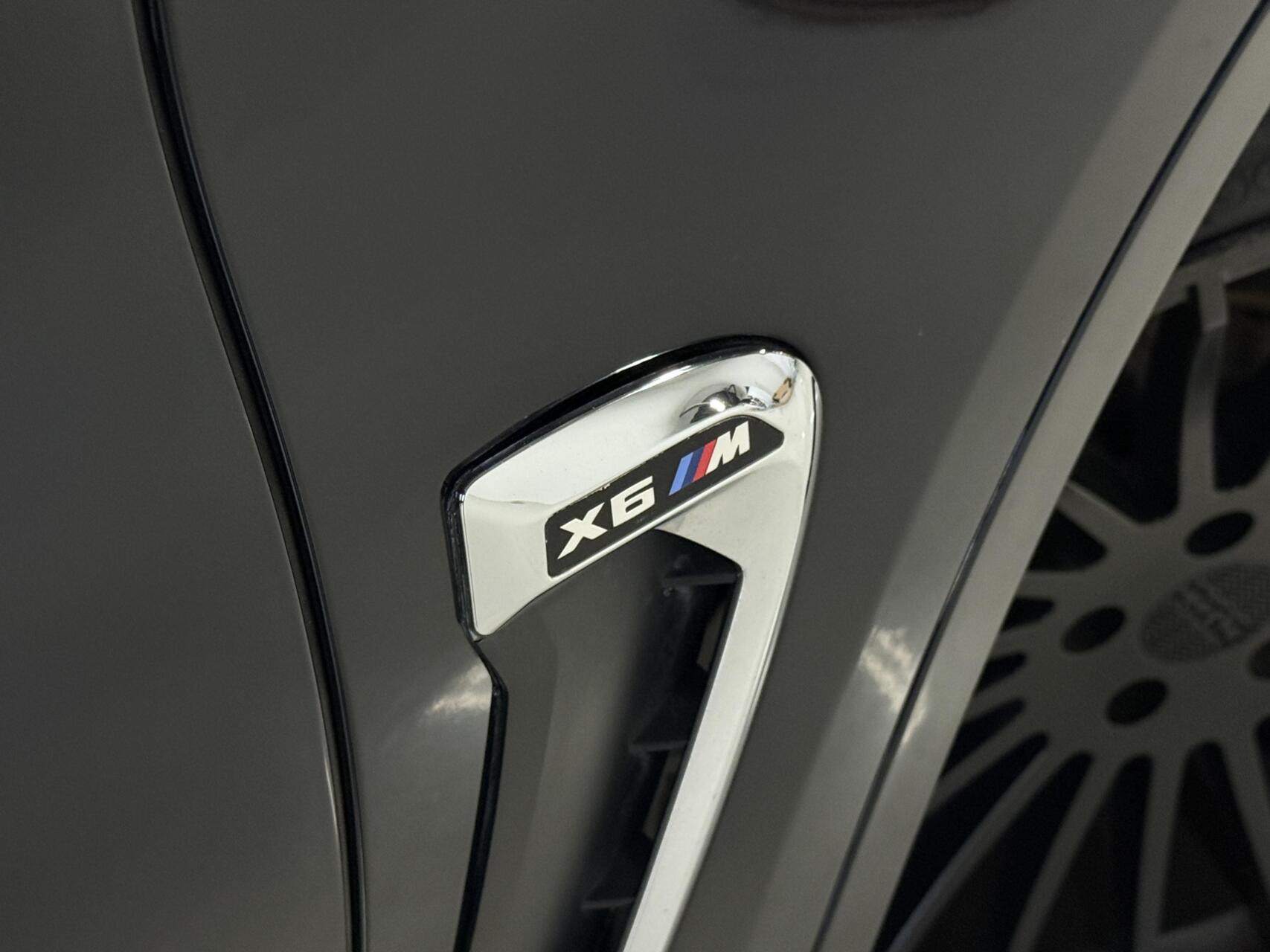 Foto van BMW X6 M