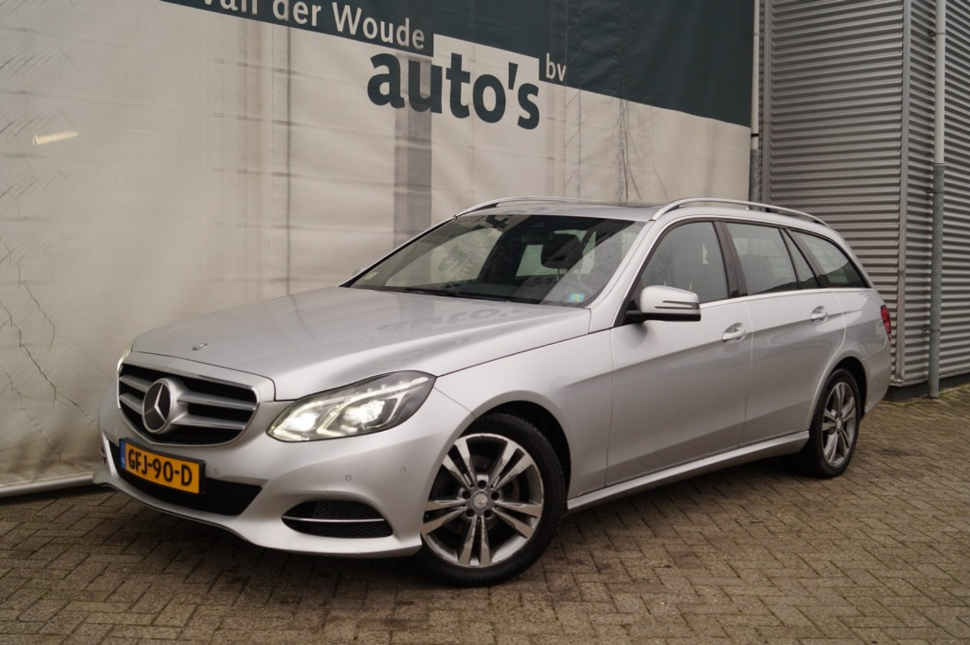 Foto van Mercedes-Benz E 200 Bluetec