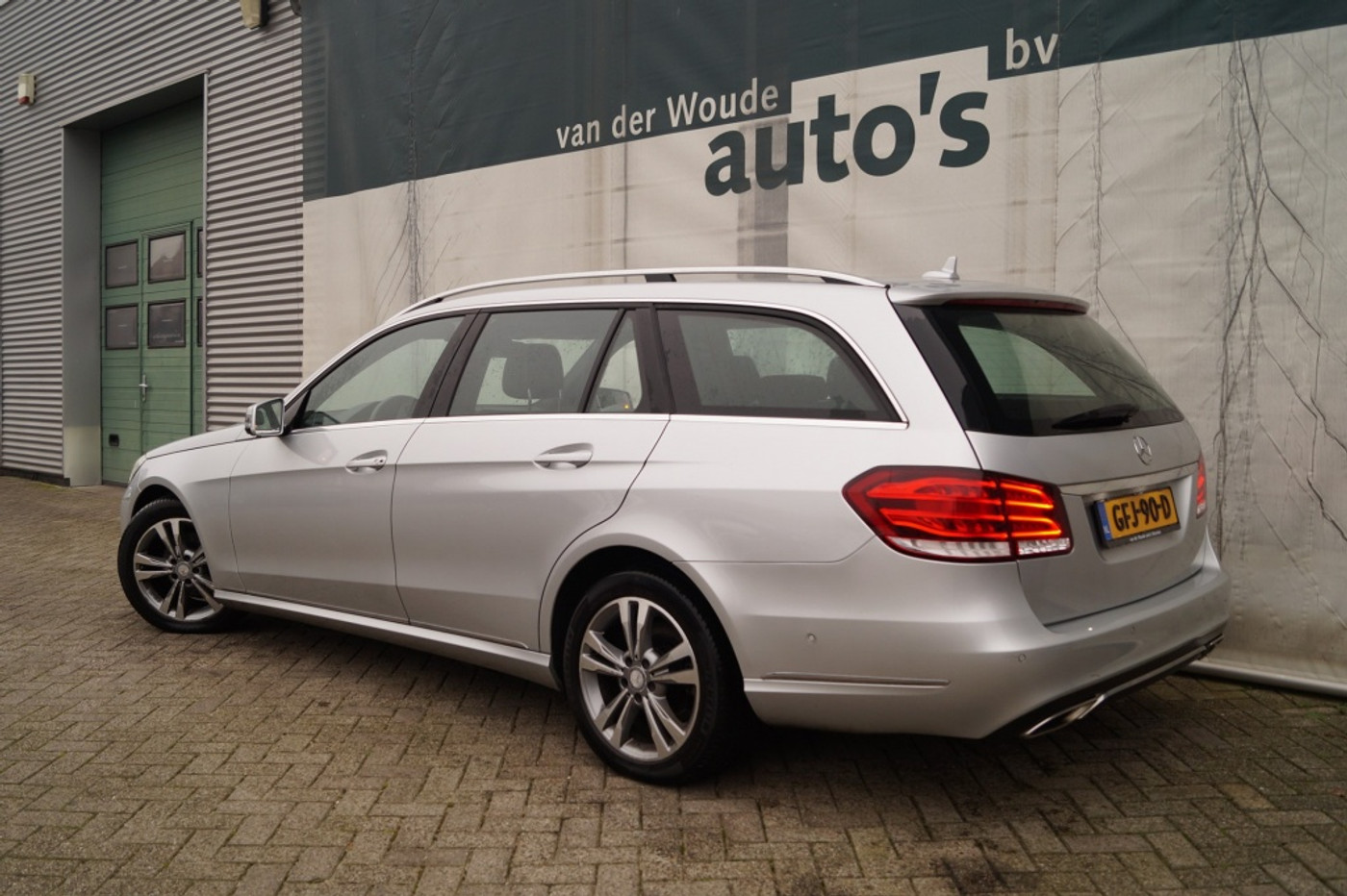 Foto van Mercedes-Benz E 200 Bluetec