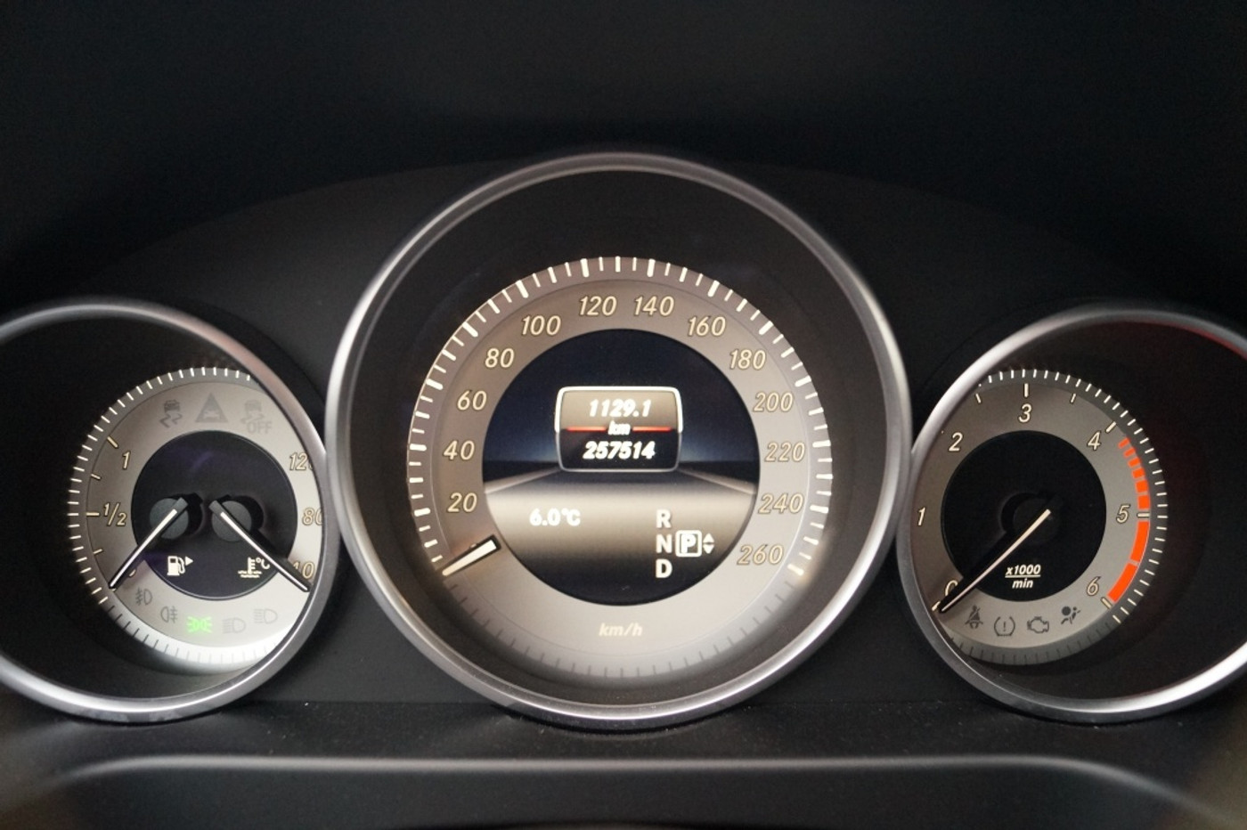 Foto van Mercedes-Benz E 200 Bluetec