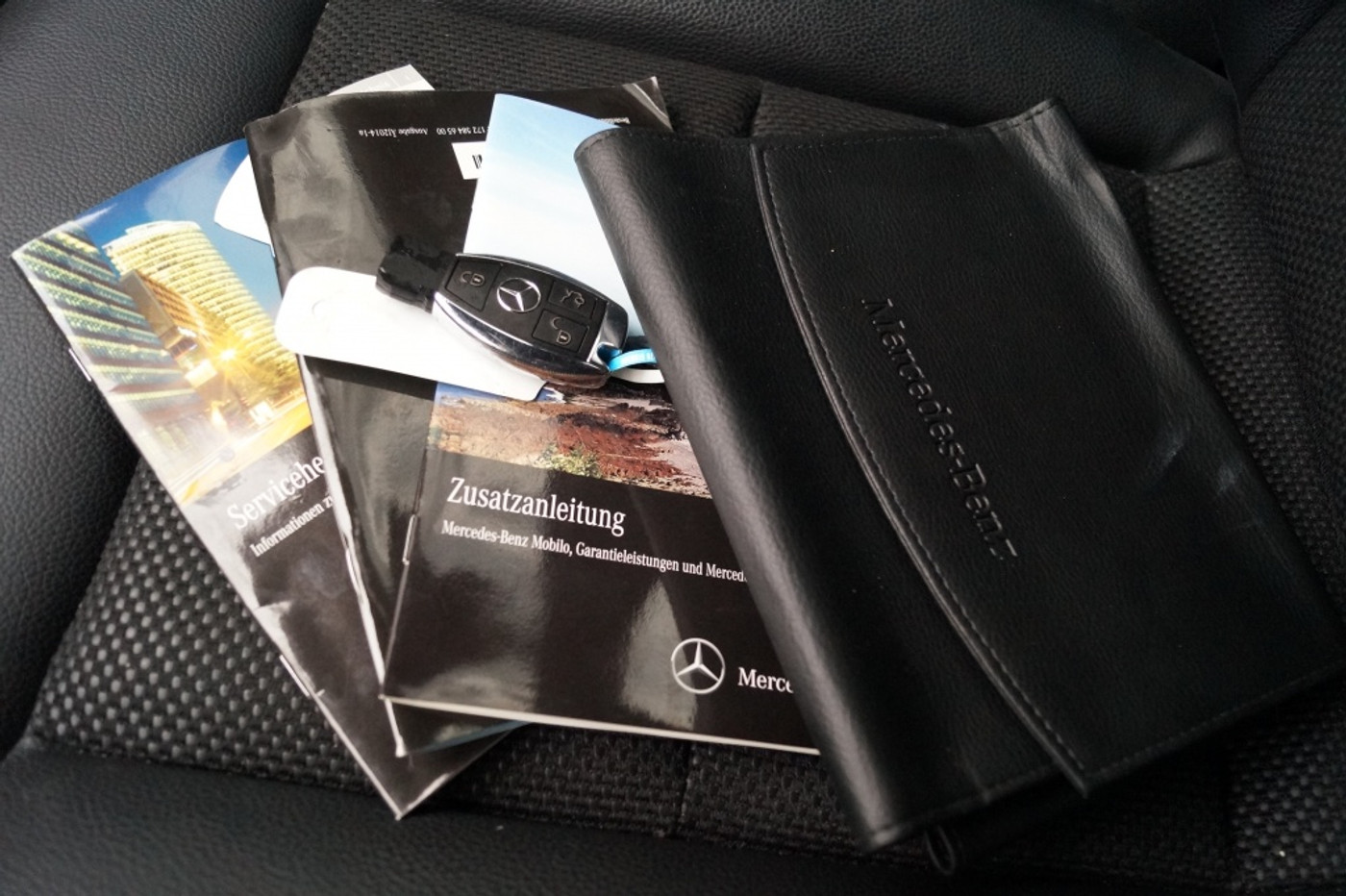 Foto van Mercedes-Benz E 200 Bluetec