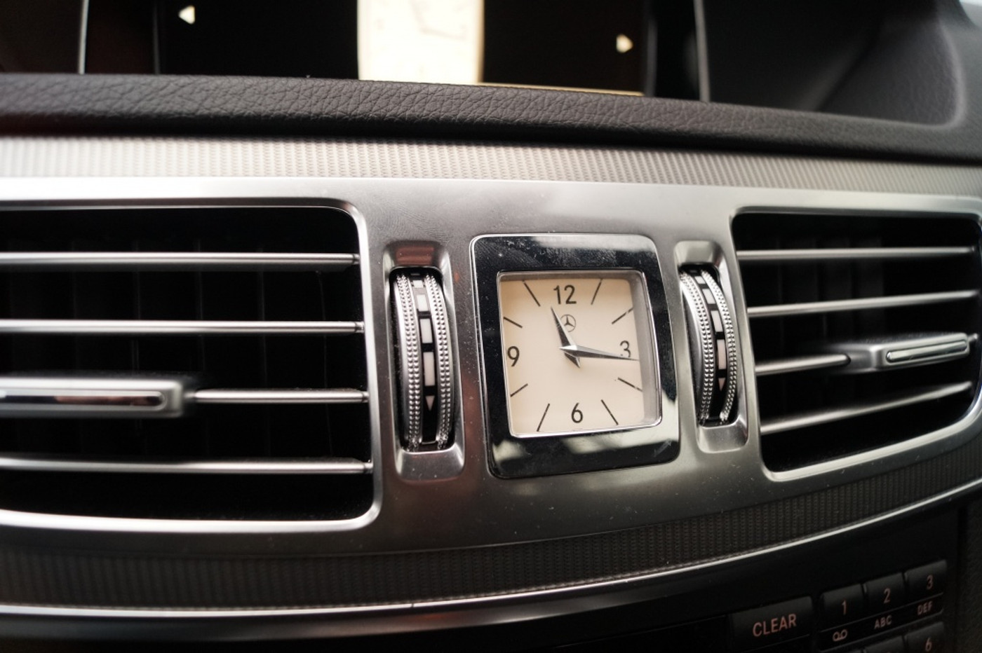 Foto van Mercedes-Benz E 200 Bluetec