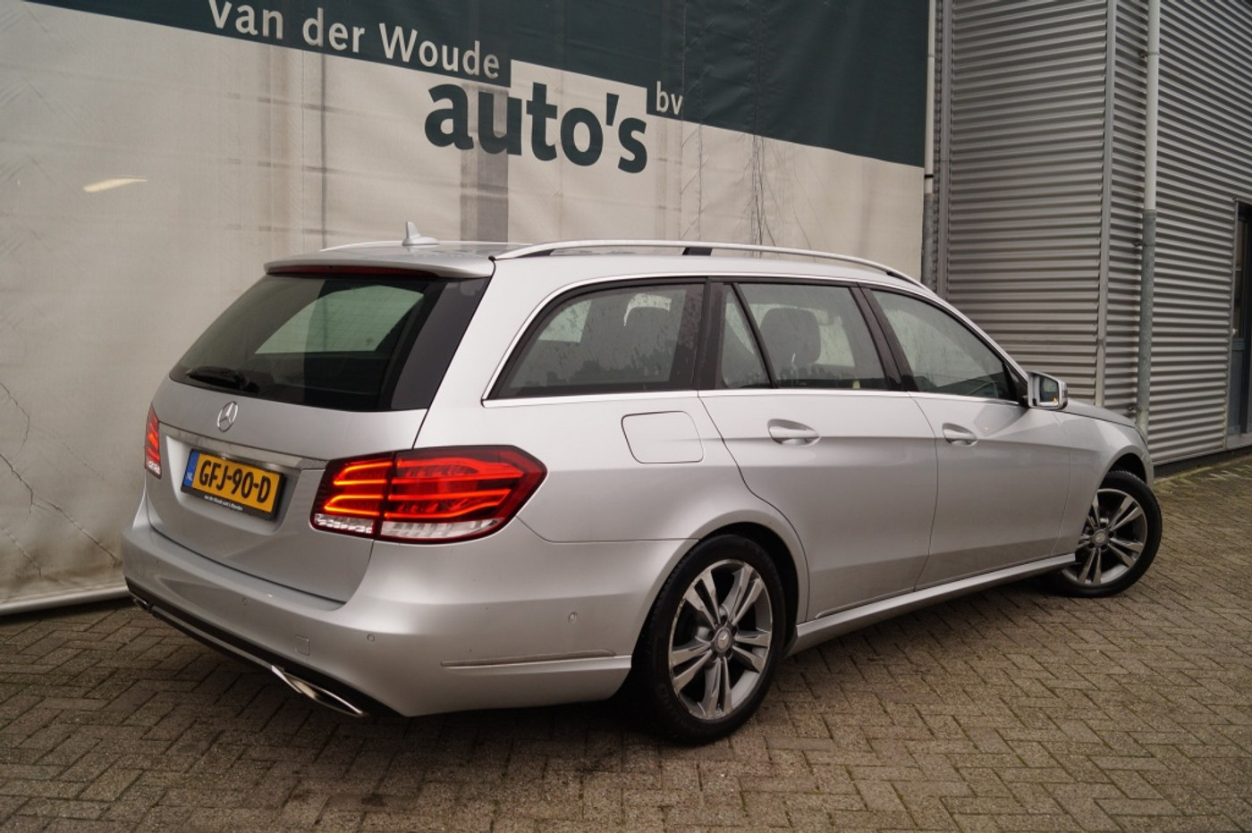Foto van Mercedes-Benz E 200 Bluetec