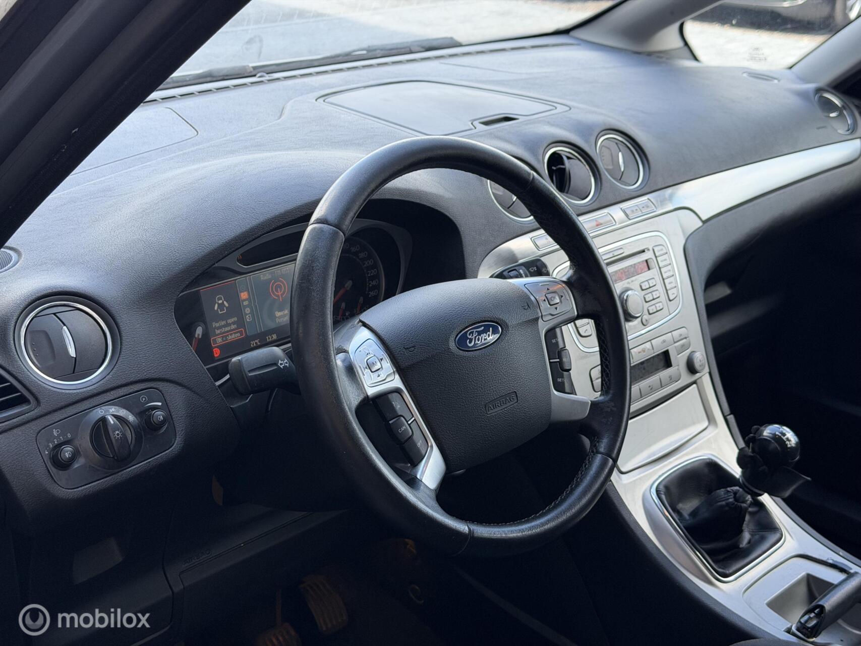 Foto van Ford S-max