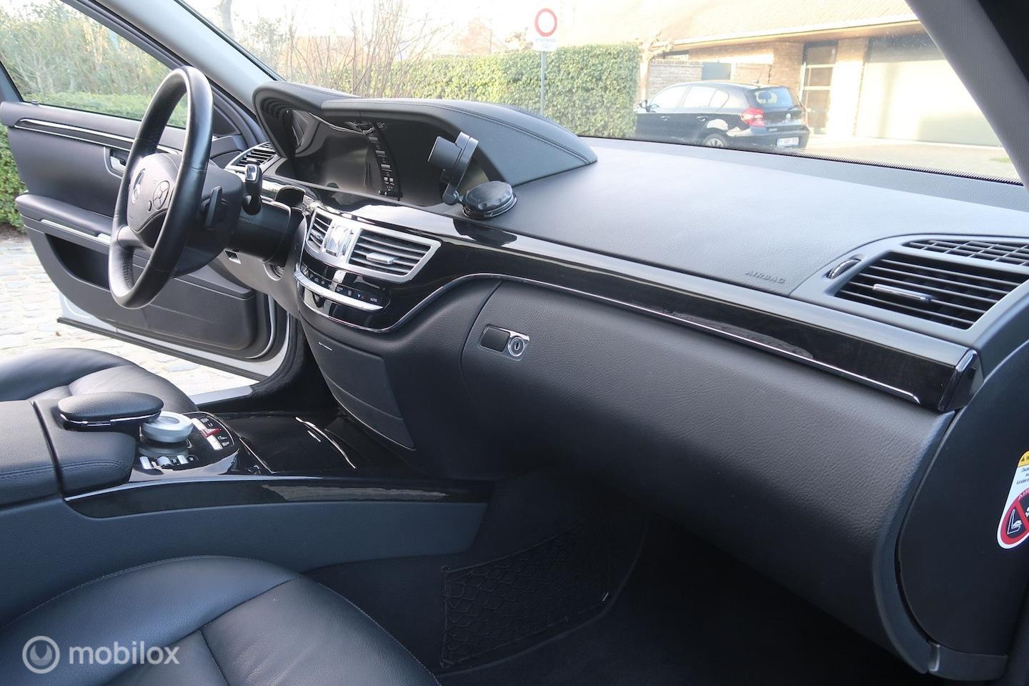 Foto van Mercedes-Benz S 500