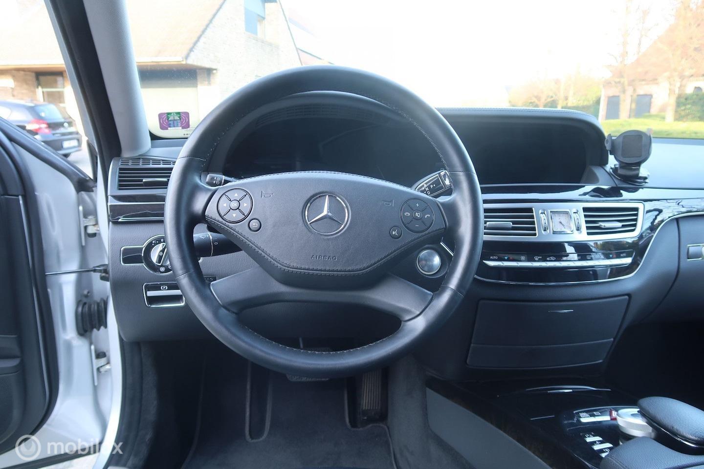 Foto van Mercedes-Benz S 500