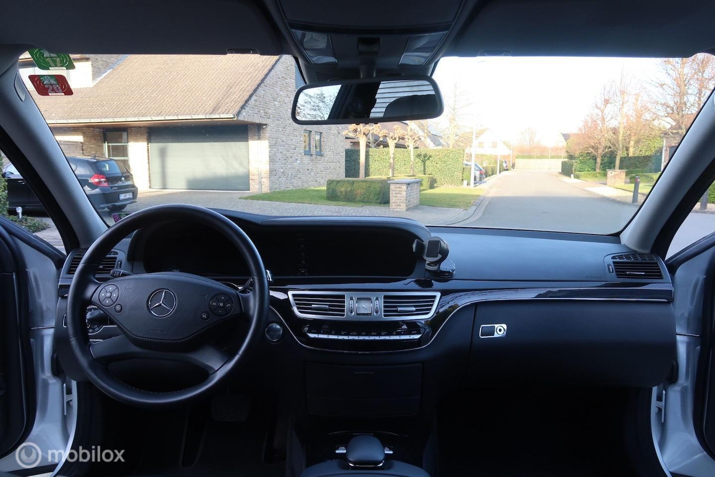 Foto van Mercedes-Benz S 500
