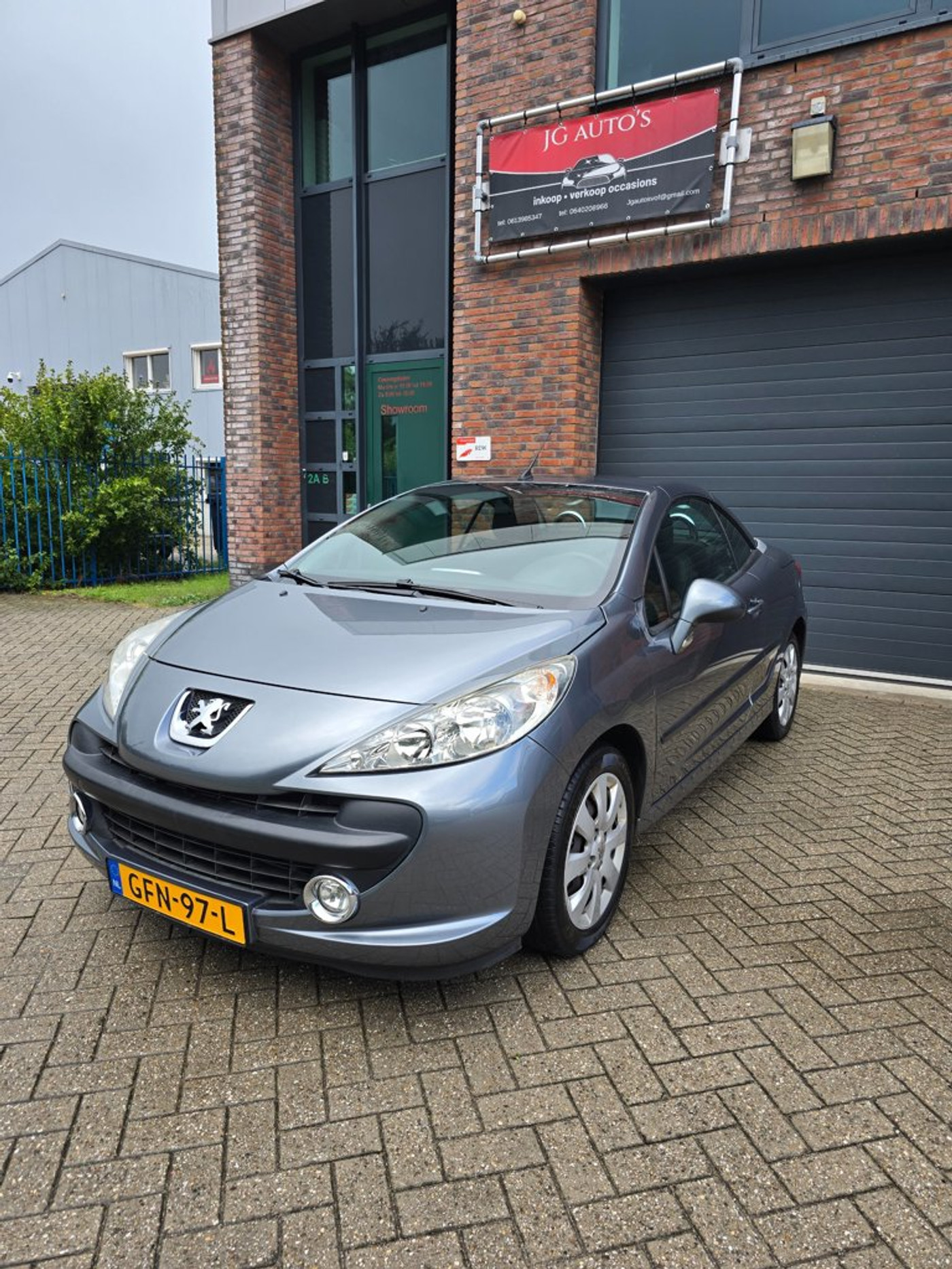 Peugeot 207 CC 1.6 VTi 2009 - voorkant