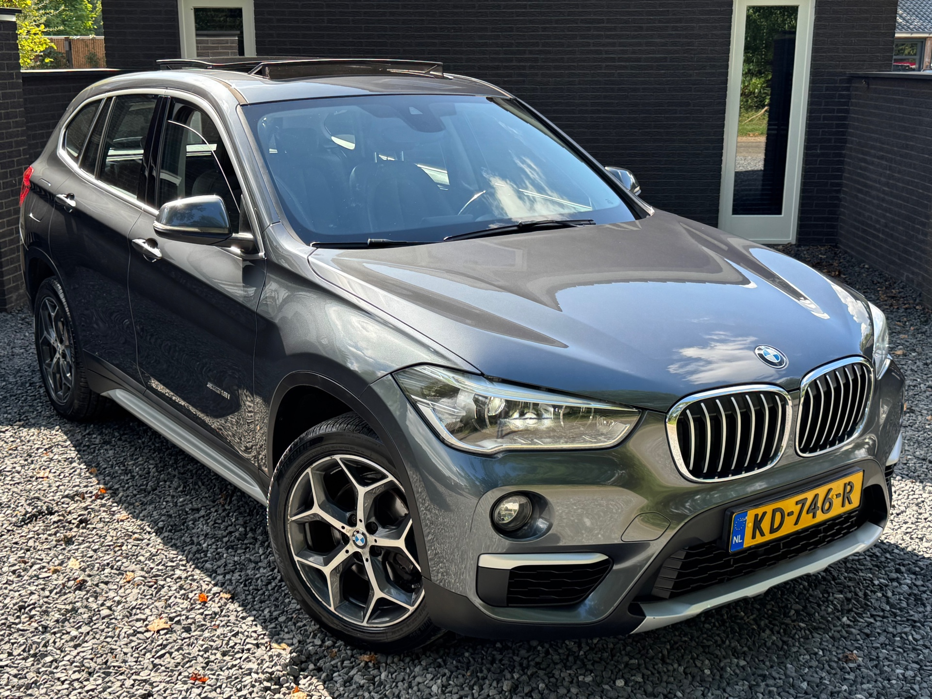 Foto van BMW X1 Sdrive18i