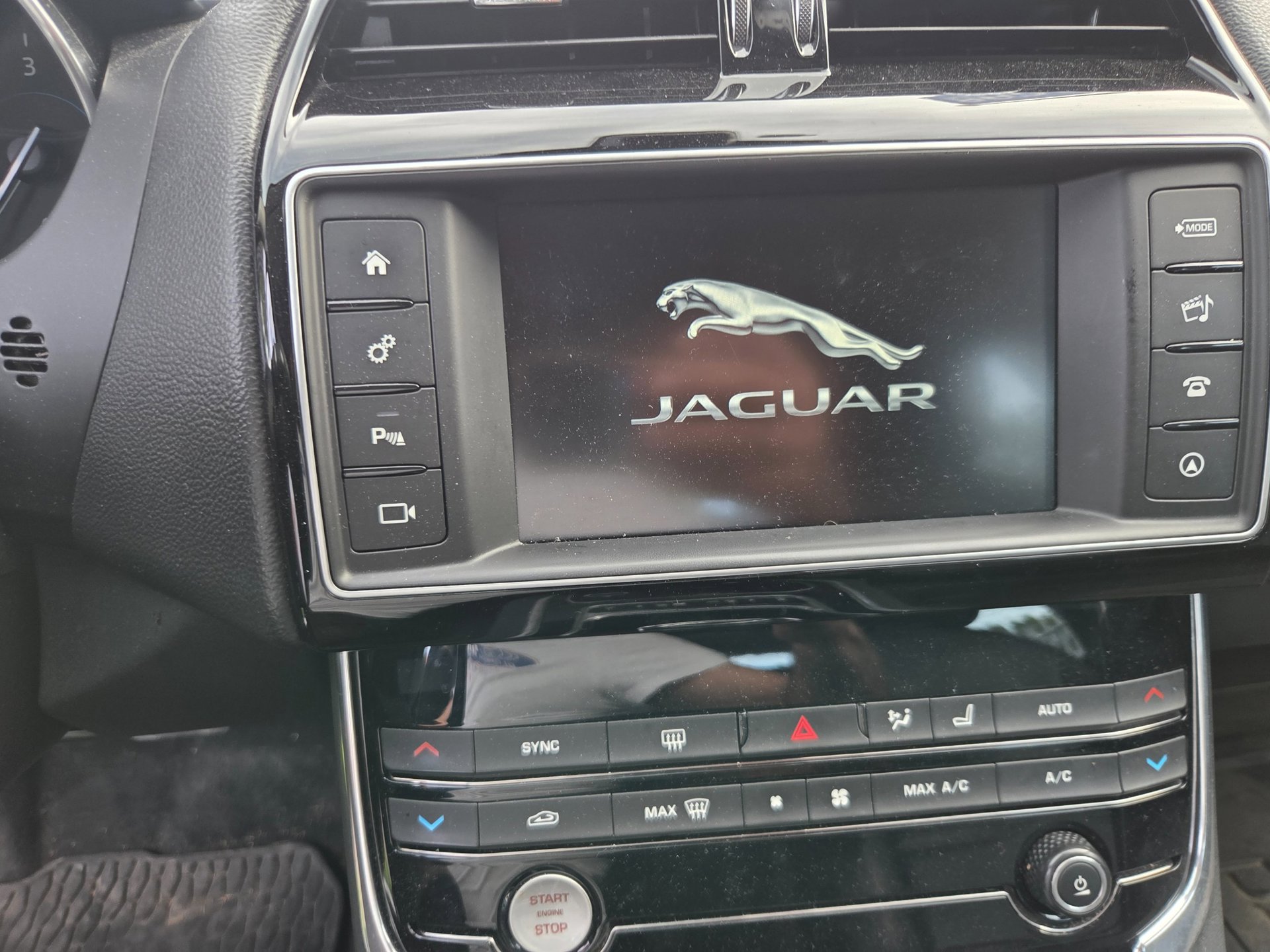 Foto van Jaguar Jaguar Xe