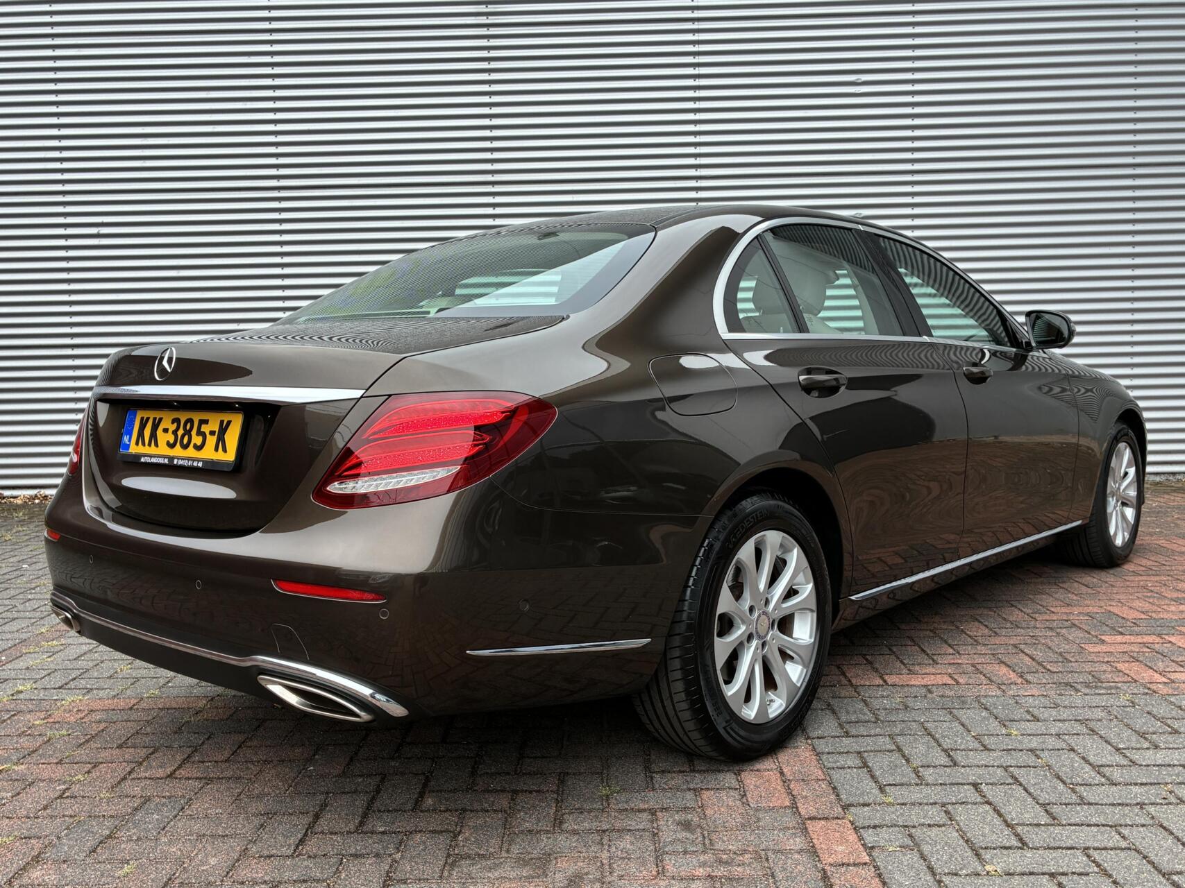 Foto van Mercedes-Benz E 200