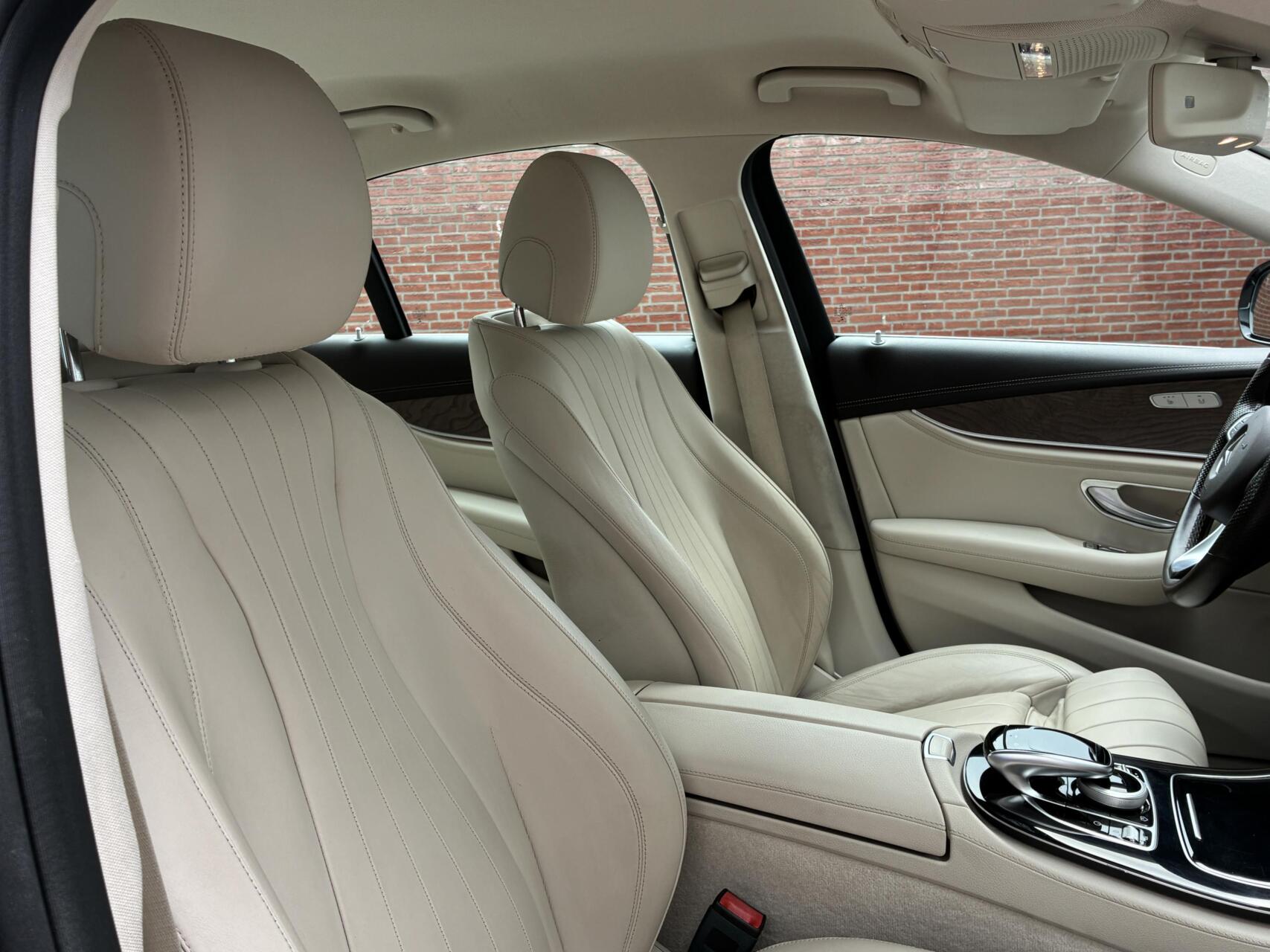 Foto van Mercedes-Benz E 200