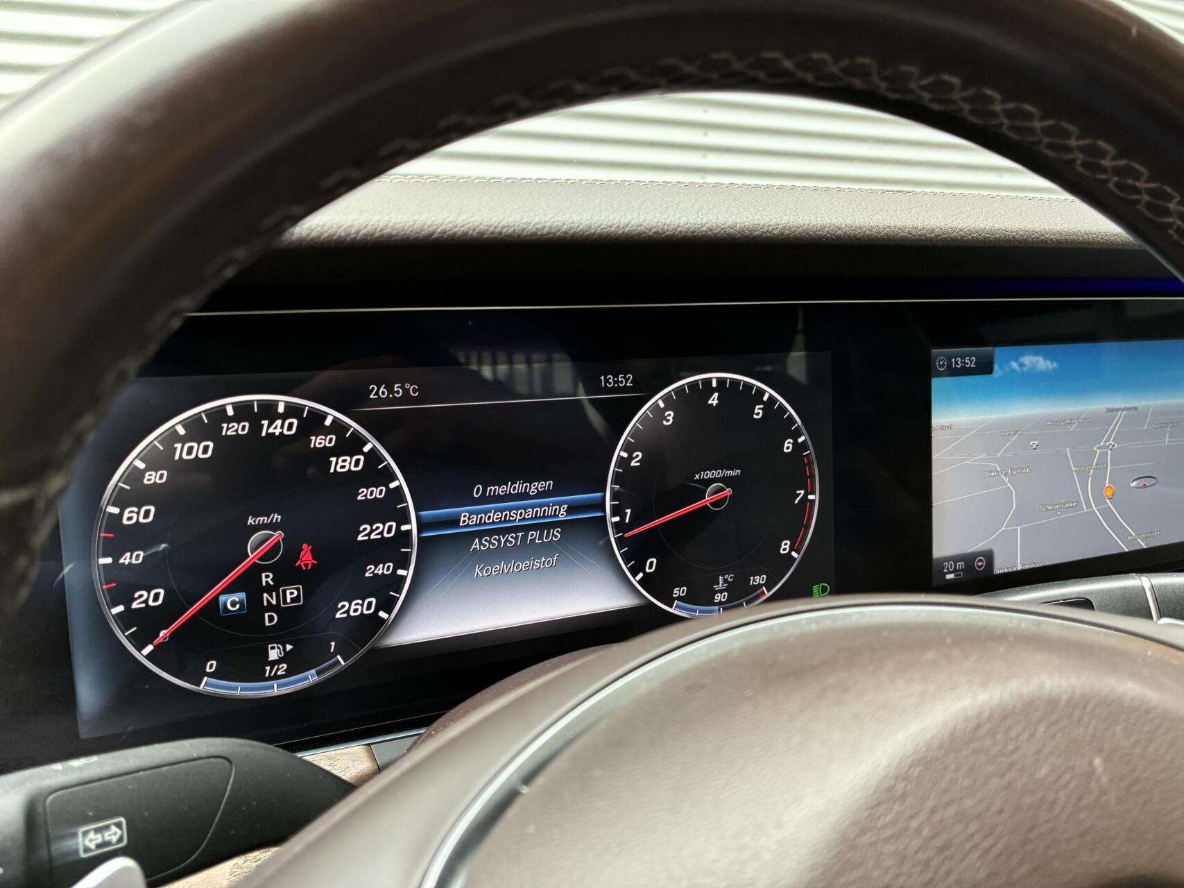 Foto van Mercedes-Benz E 200