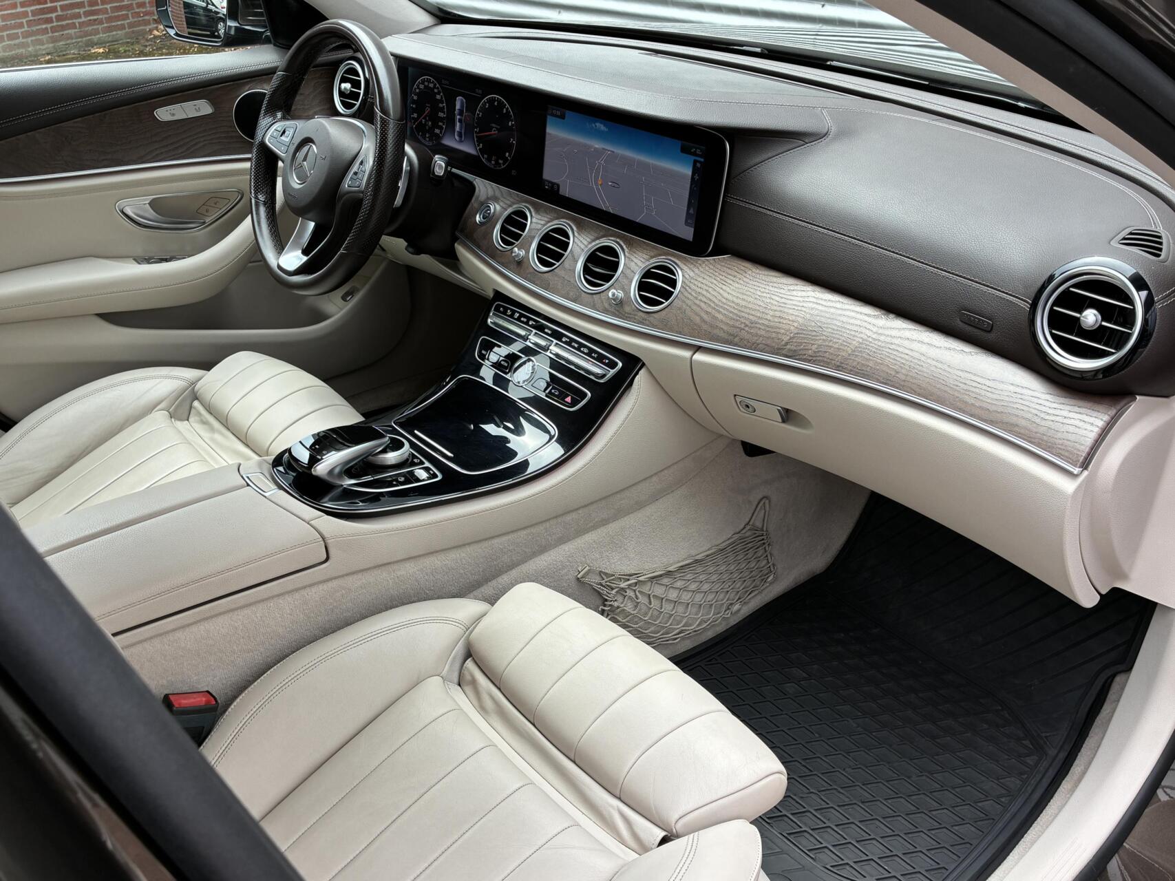 Foto van Mercedes-Benz E 200