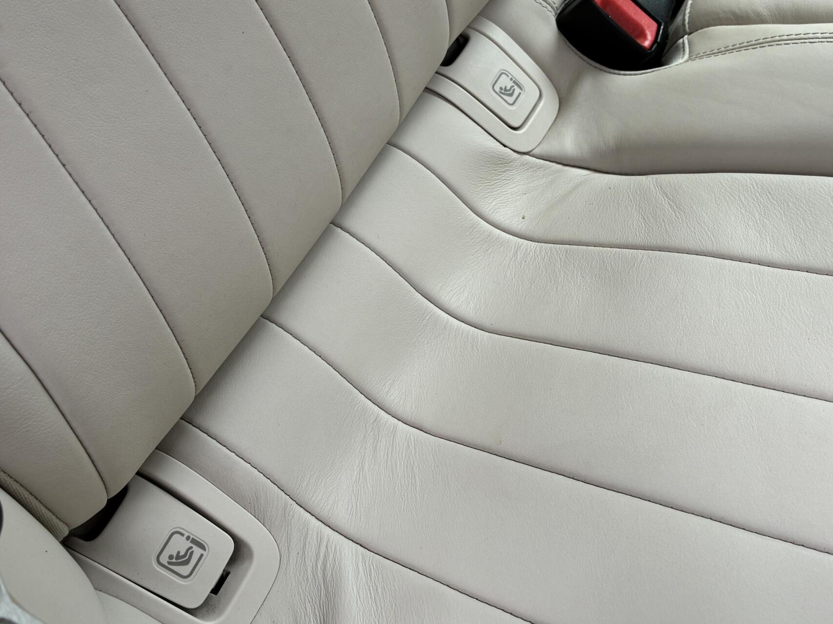 Foto van Mercedes-Benz E 200
