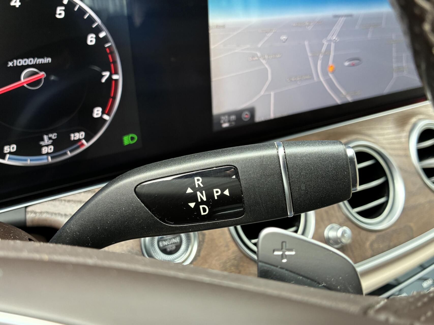 Foto van Mercedes-Benz E 200