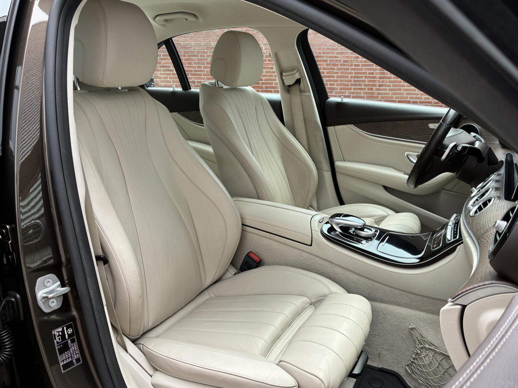 Foto van Mercedes-Benz E 200