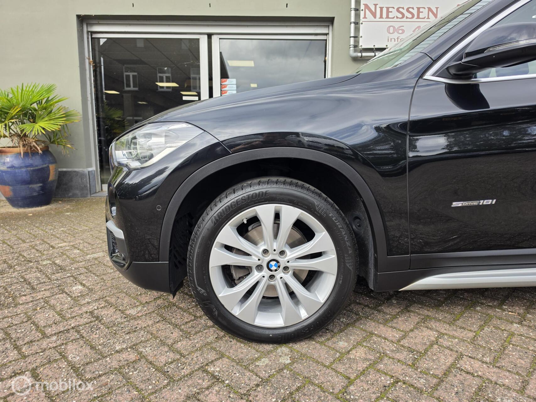 Foto van BMW X1 Sdrive18i