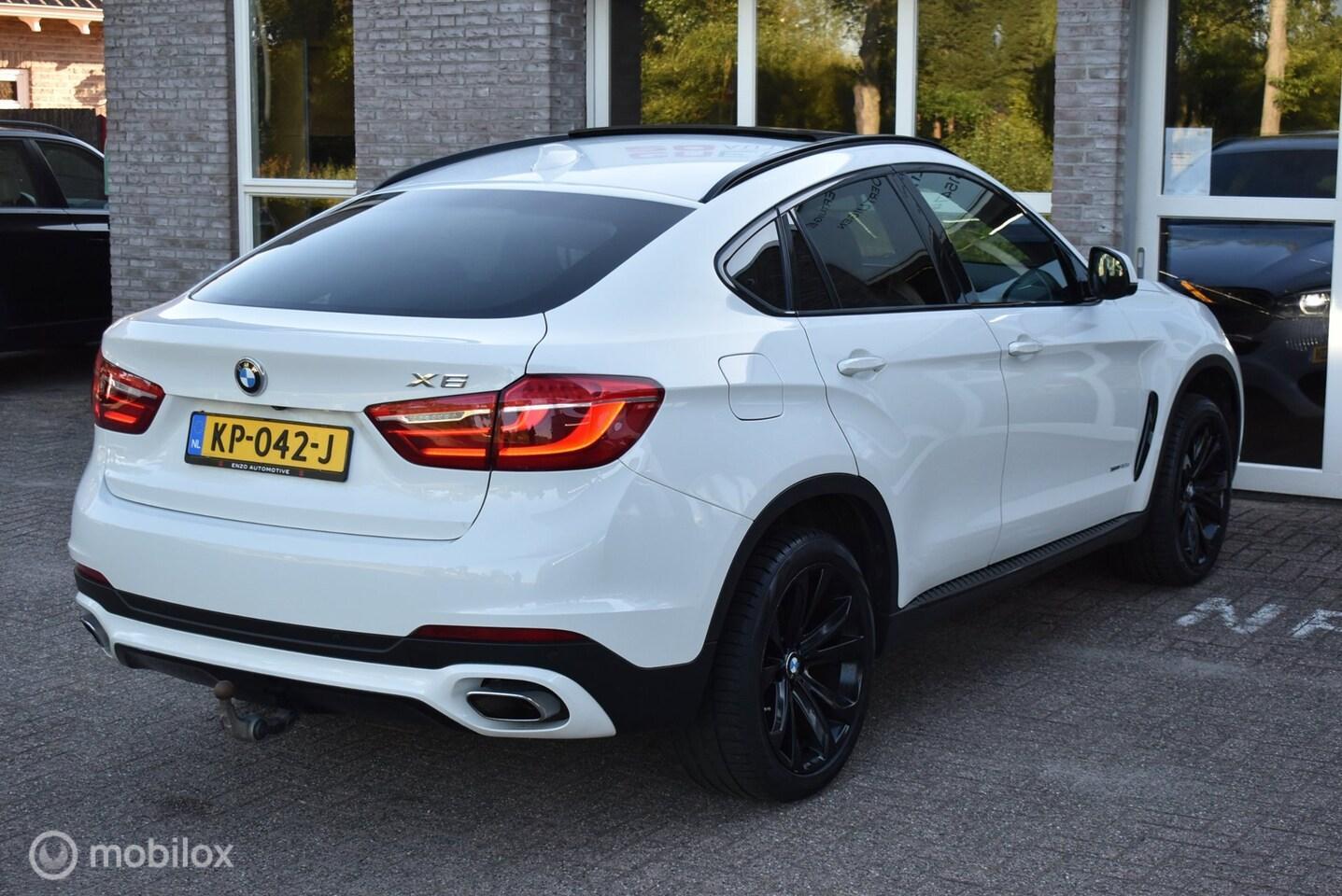 Foto van BMW X6 Xdrive40d