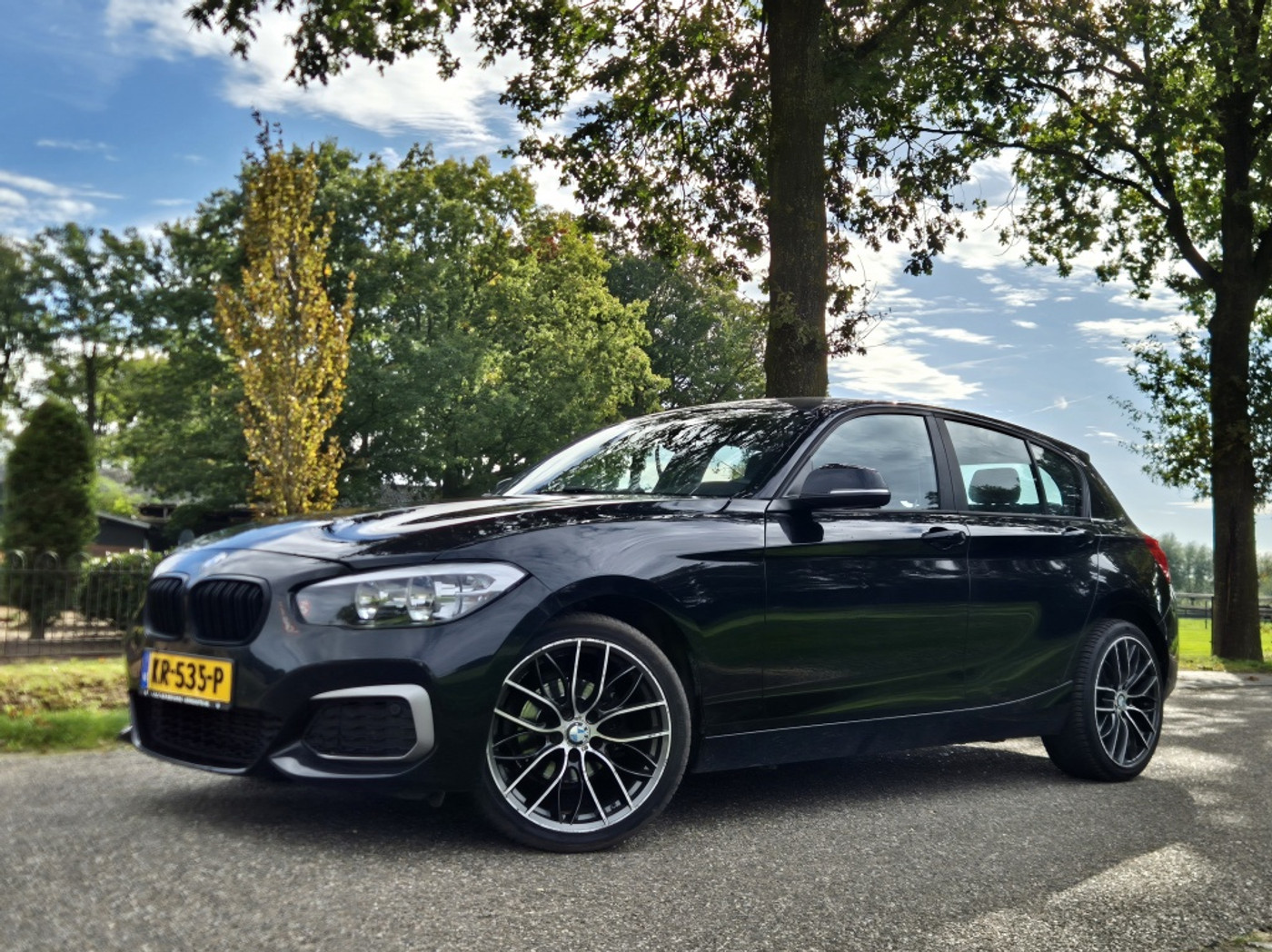 BMW 116i 116i M Sport, incl. Gr beurt en APK 2015 - voorkant