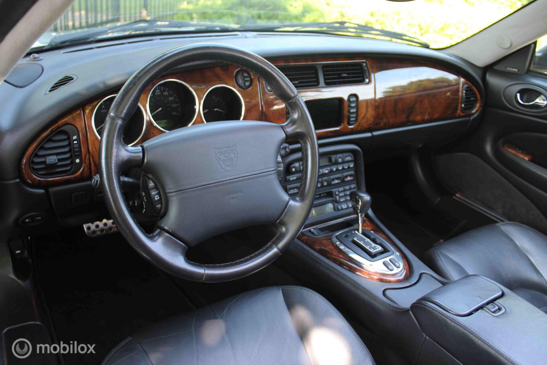 Foto van Jaguar XKR